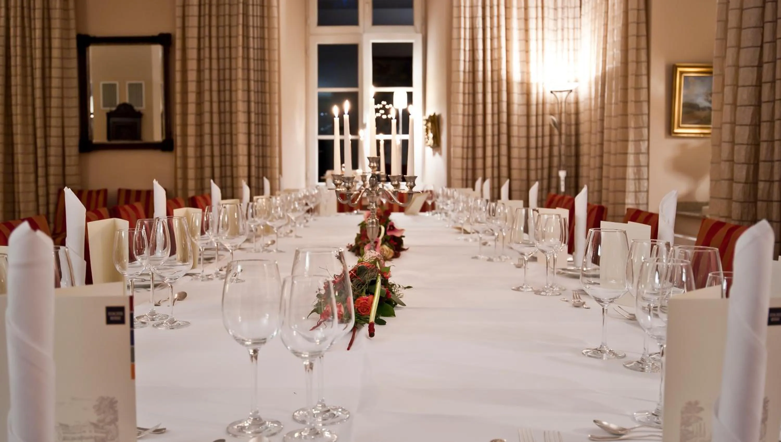 Restaurant/places to eat in Schloss Berge