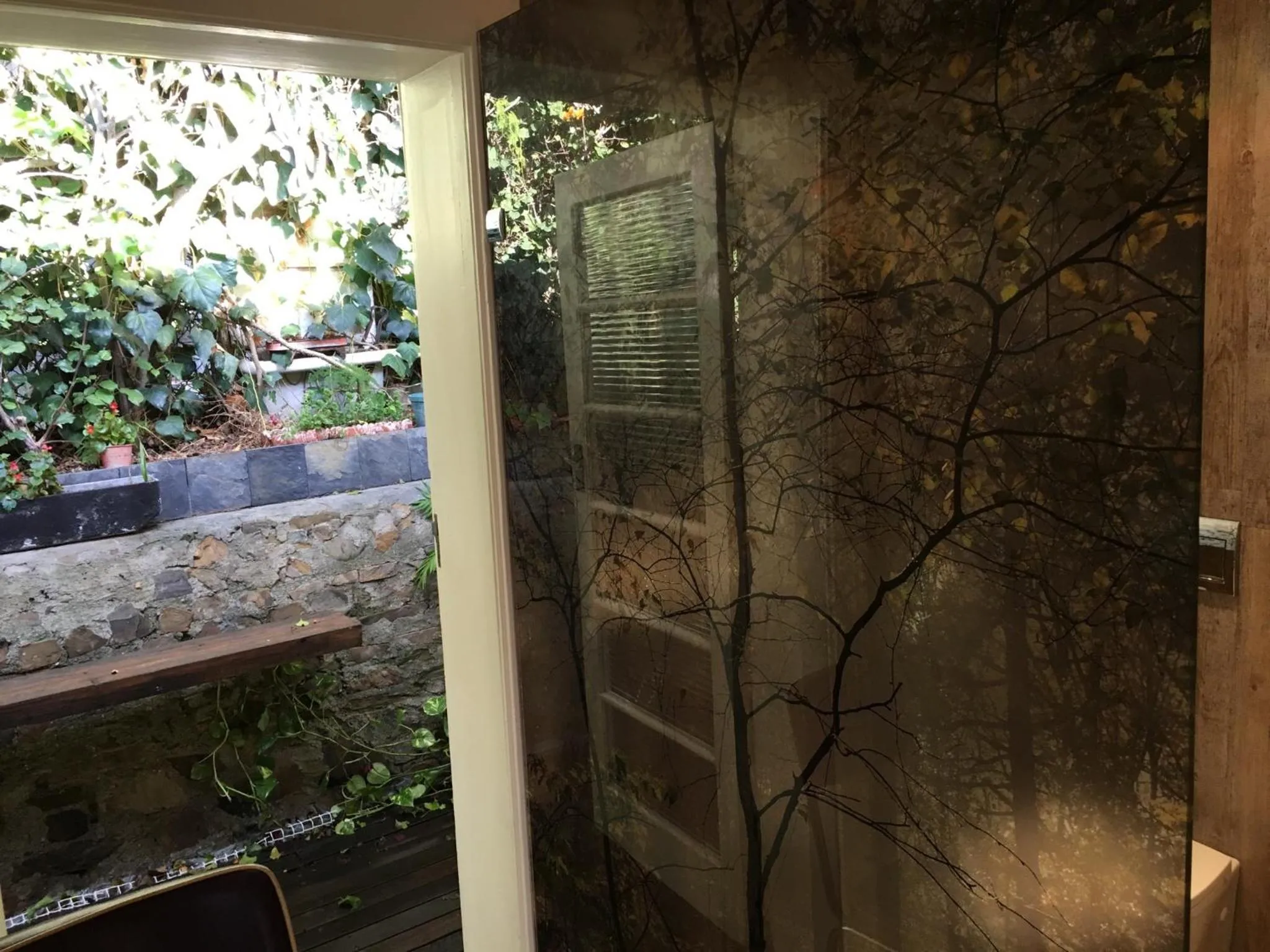 Day in Gordons Guesthouse