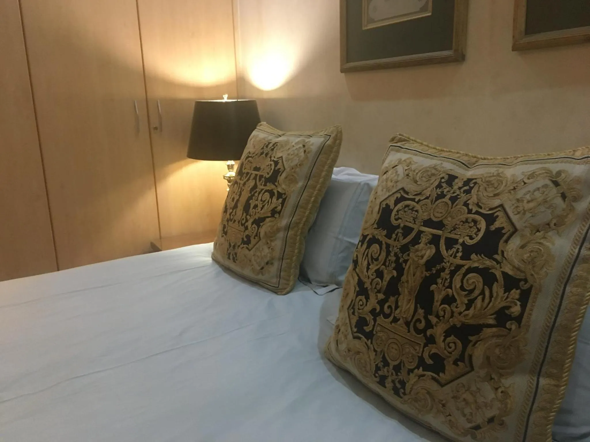 Bed in Gordons Guesthouse