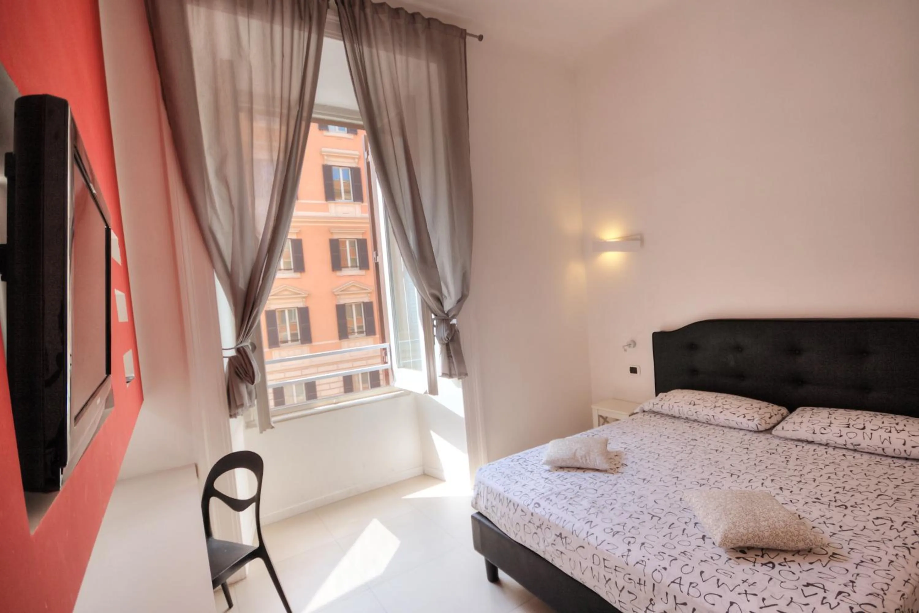 Photo of the whole room, Bed in Manin Suites LT