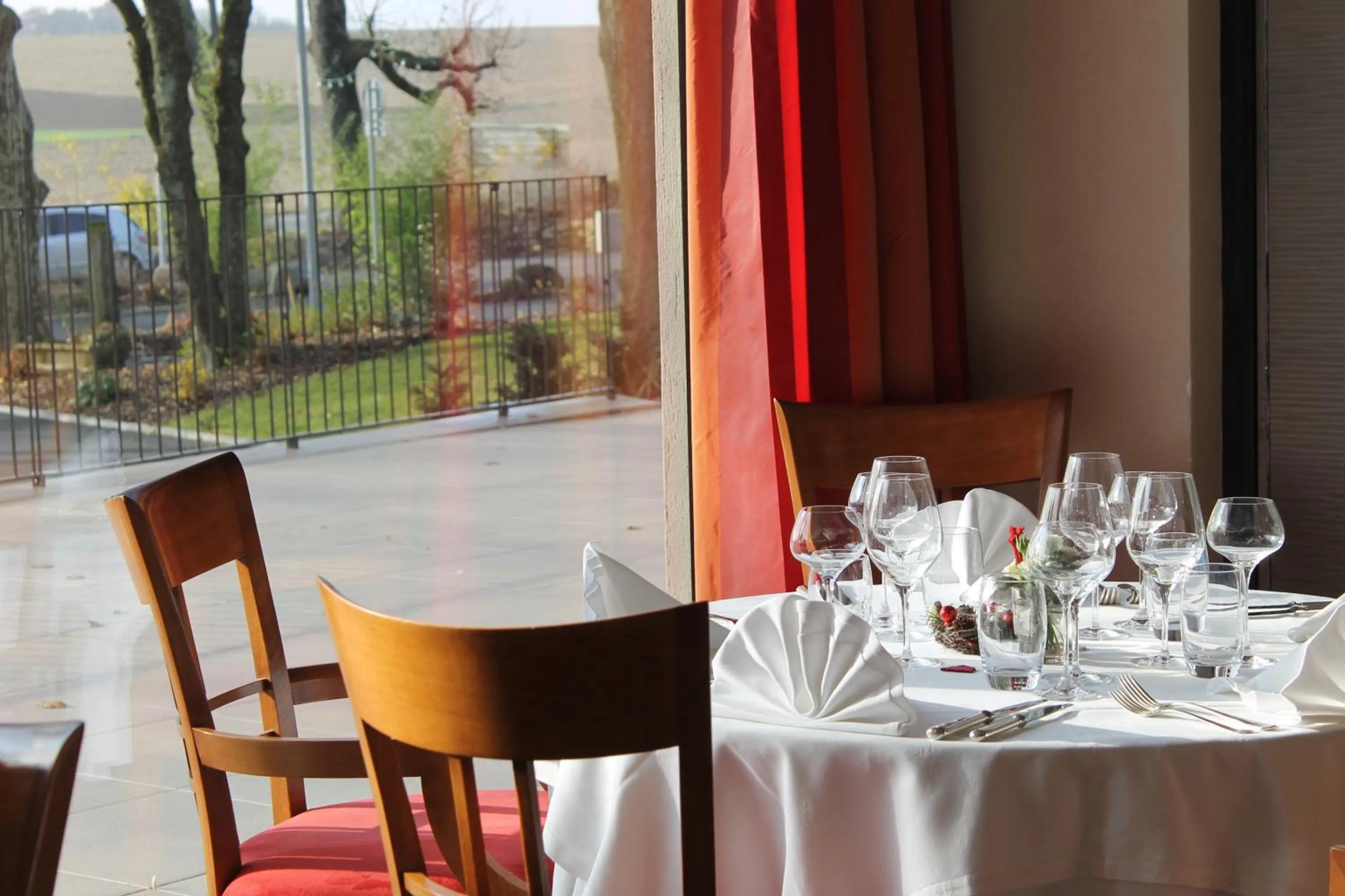 Dining area in Hôtel Restaurant Logis Auberge Sundgovienne