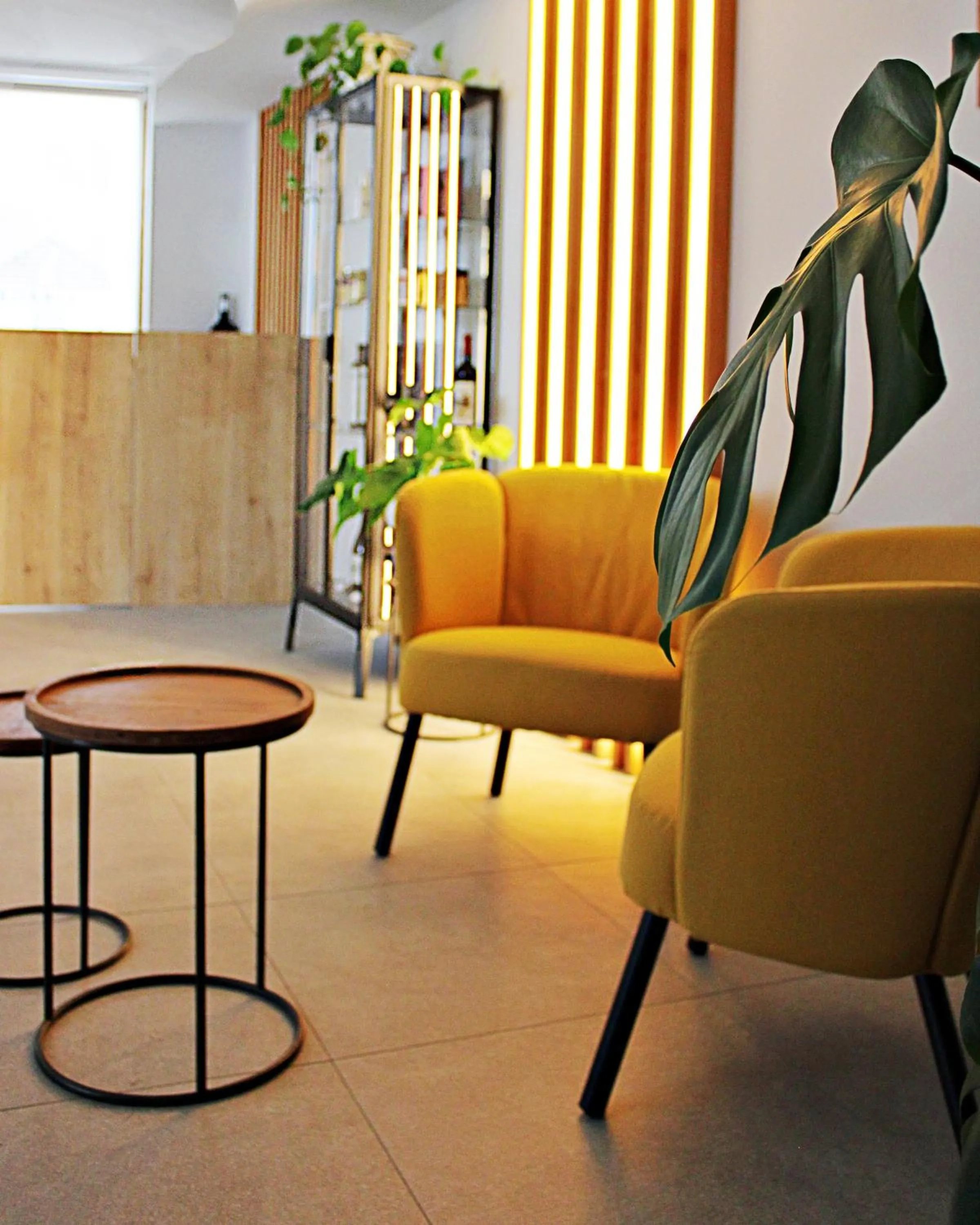 Property building in Hotel Entrerailes