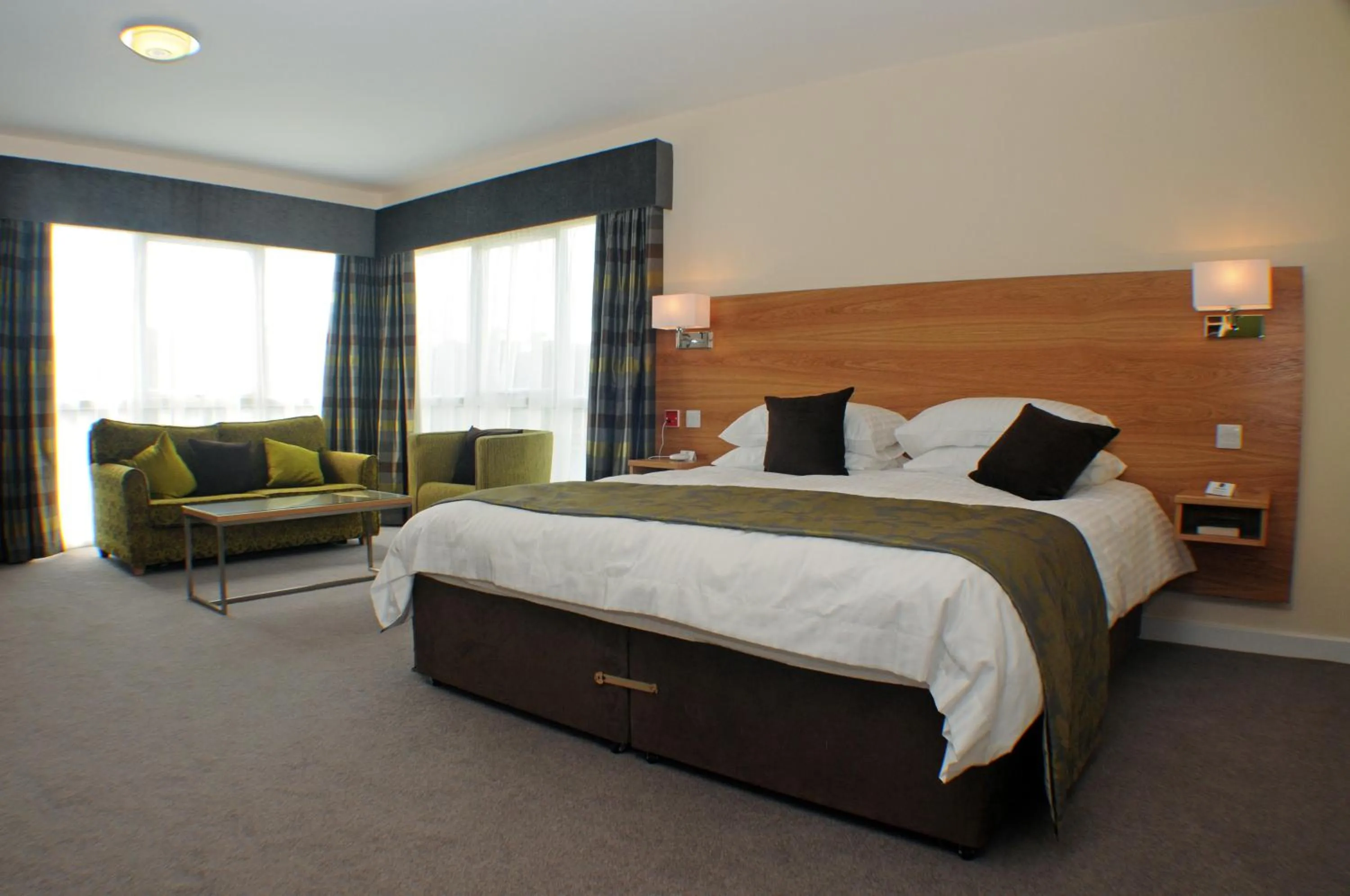 Bed in Ramsey Park Hotel