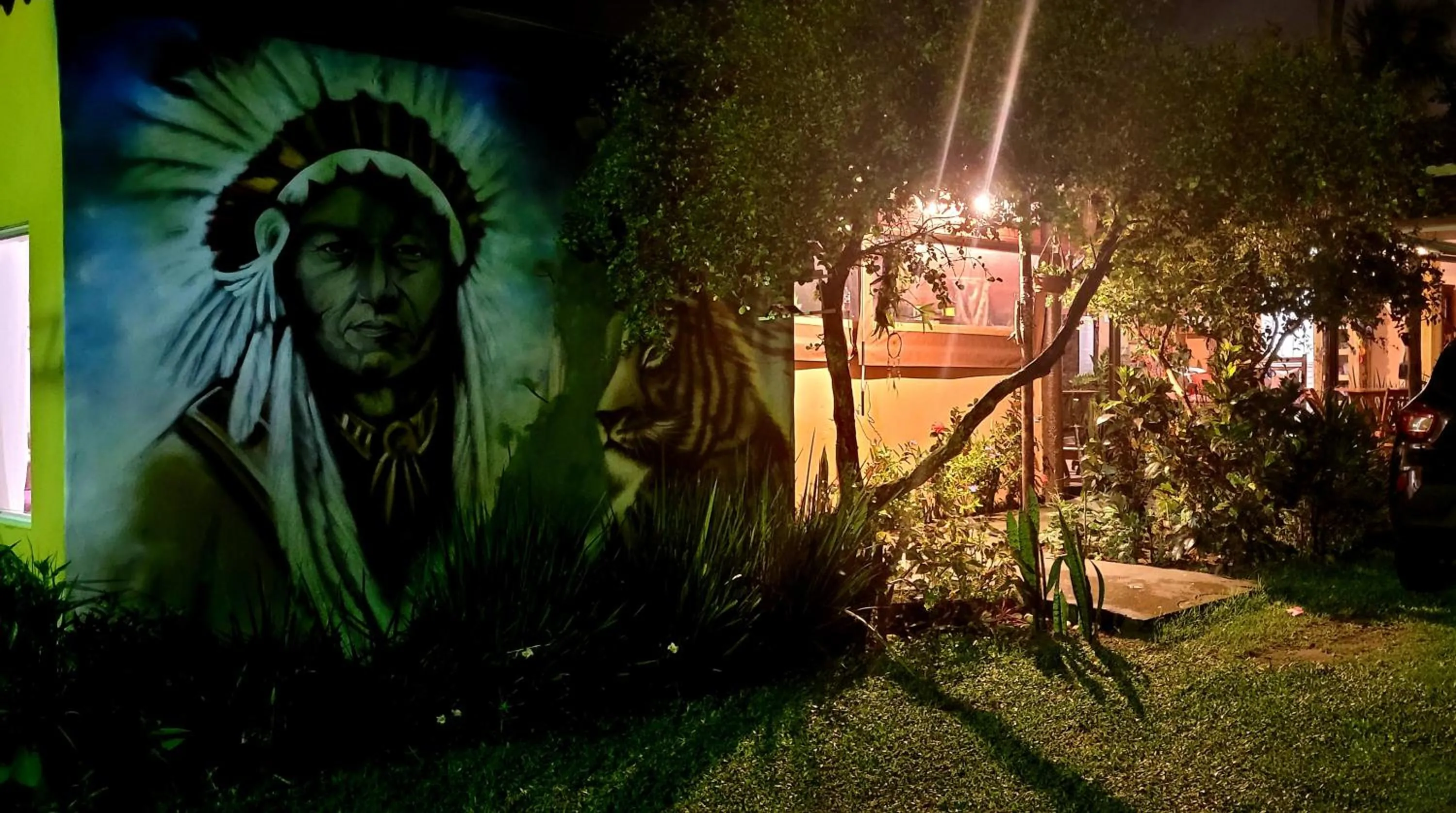 Pousada e SPA Shiva São Sebastião 200mts da praia