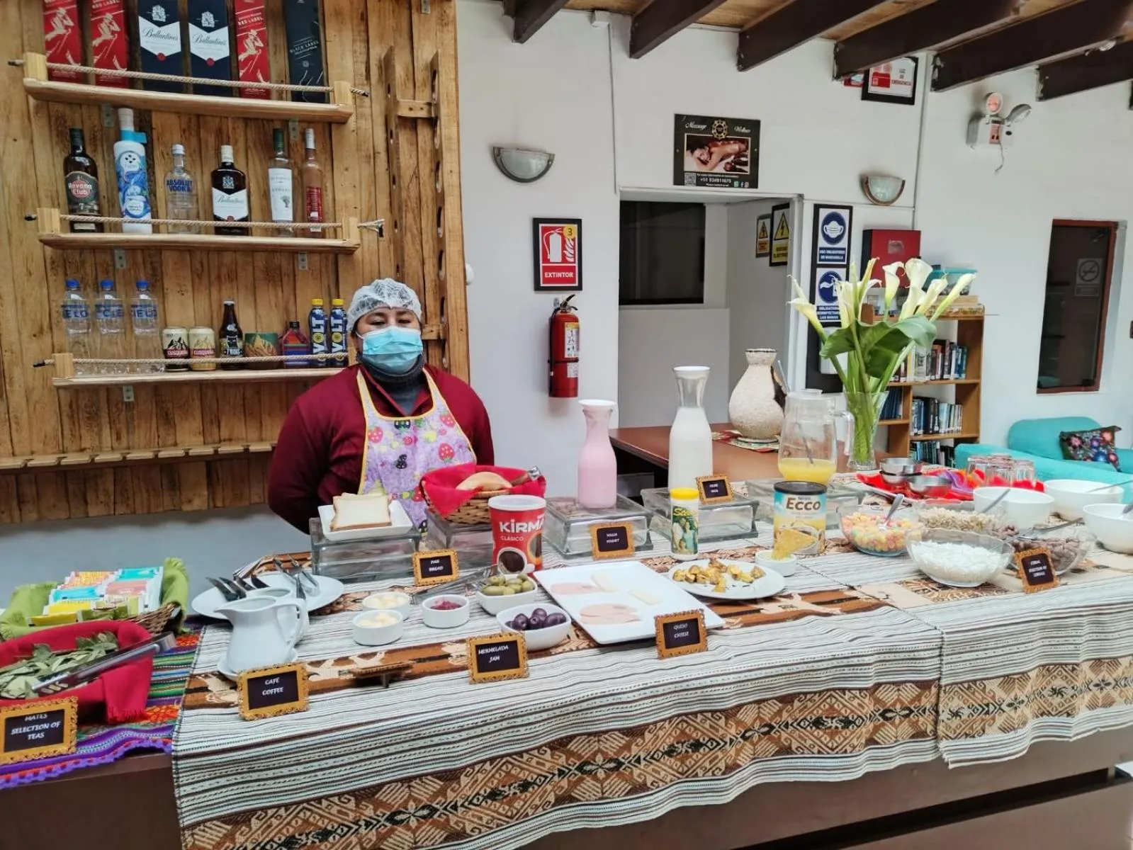 Food and drinks in HOTEL AMTALLPA San Blas Inn