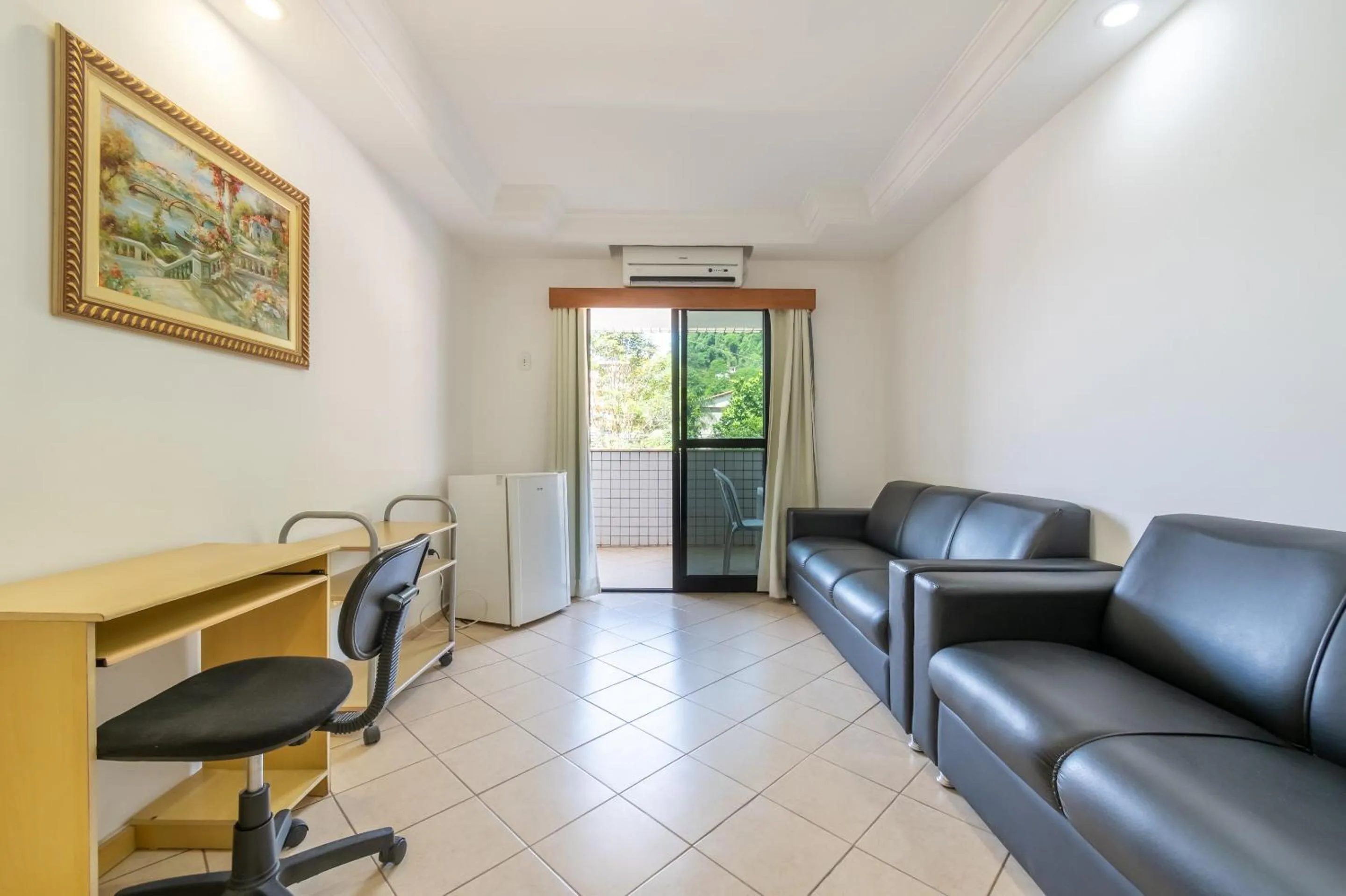 Living room in OYO Residencial Itacuruçá Apart Hotel, Mangaratiba