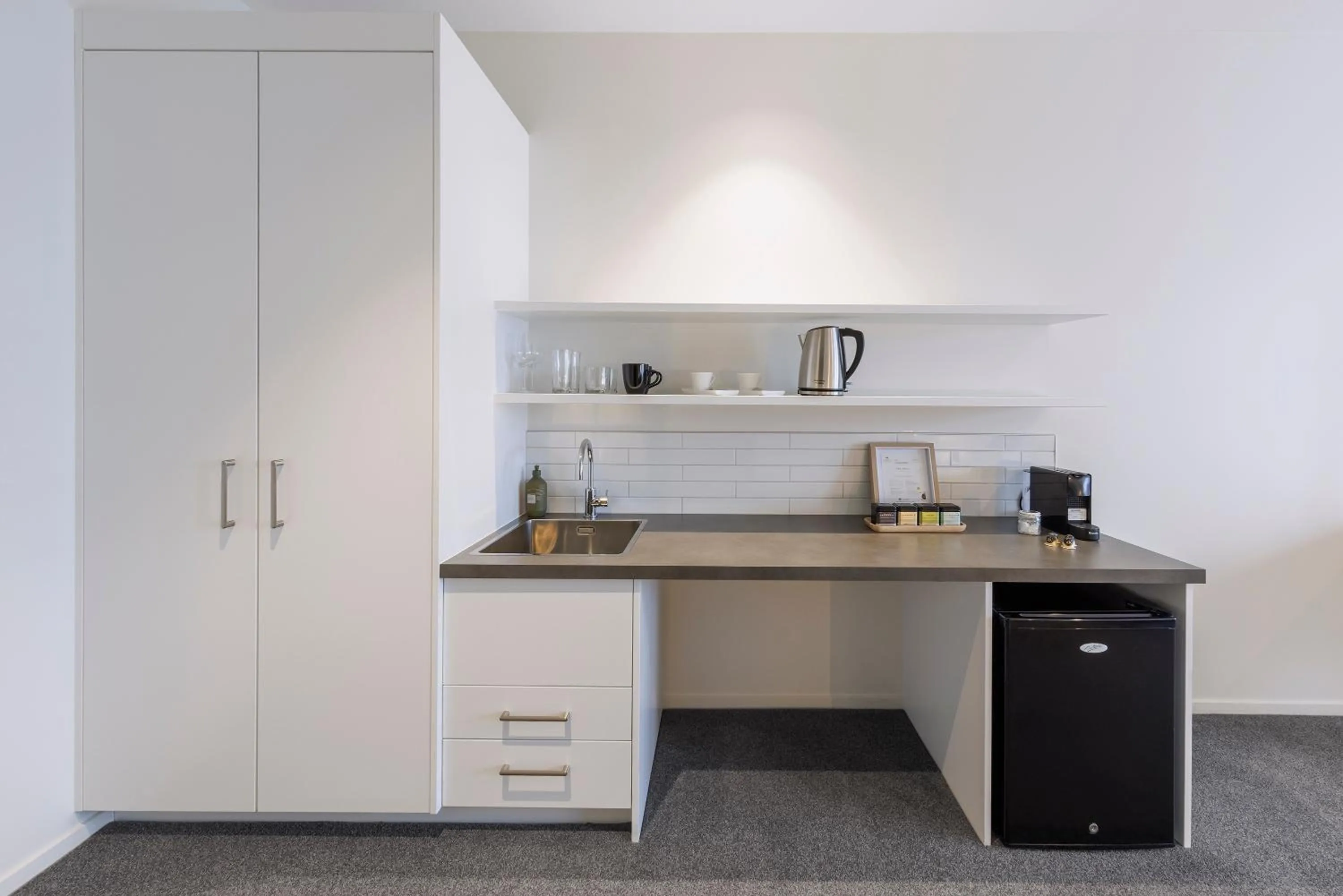 Kitchen or kitchenette in Hidden Lake Hotel & Apartments