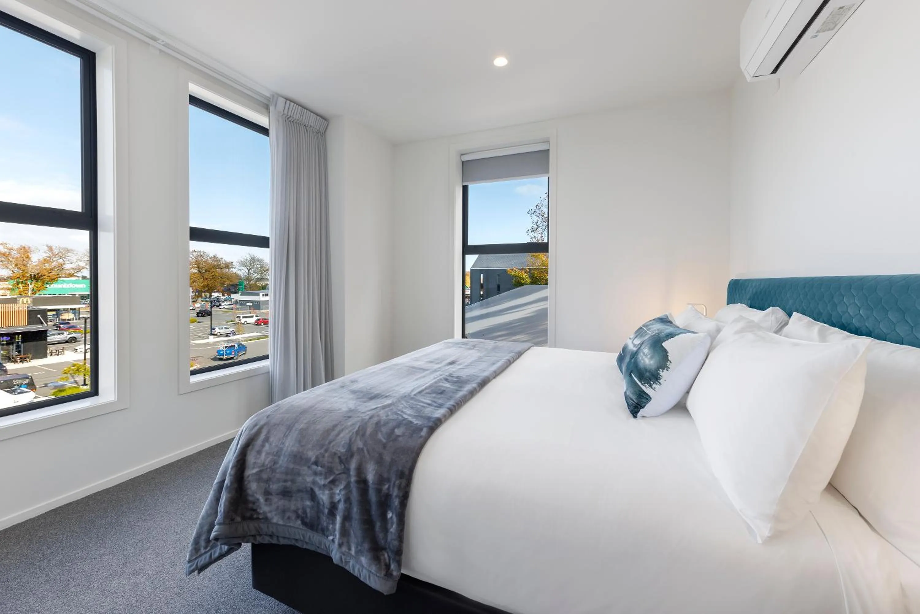 Bedroom, Bed in Hidden Lake Hotel & Apartments