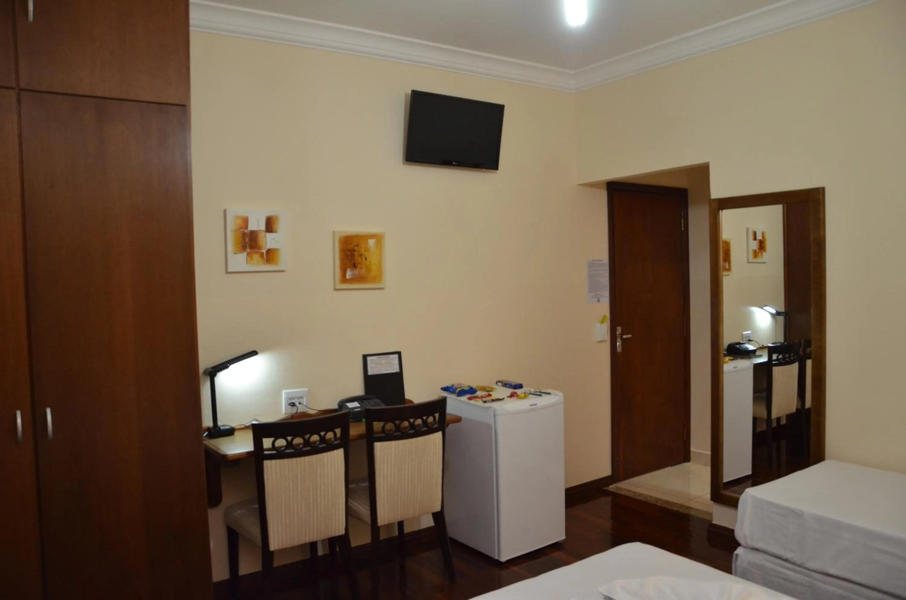 Dining area, Bed in Hotel São Marcos Orlândia SP
