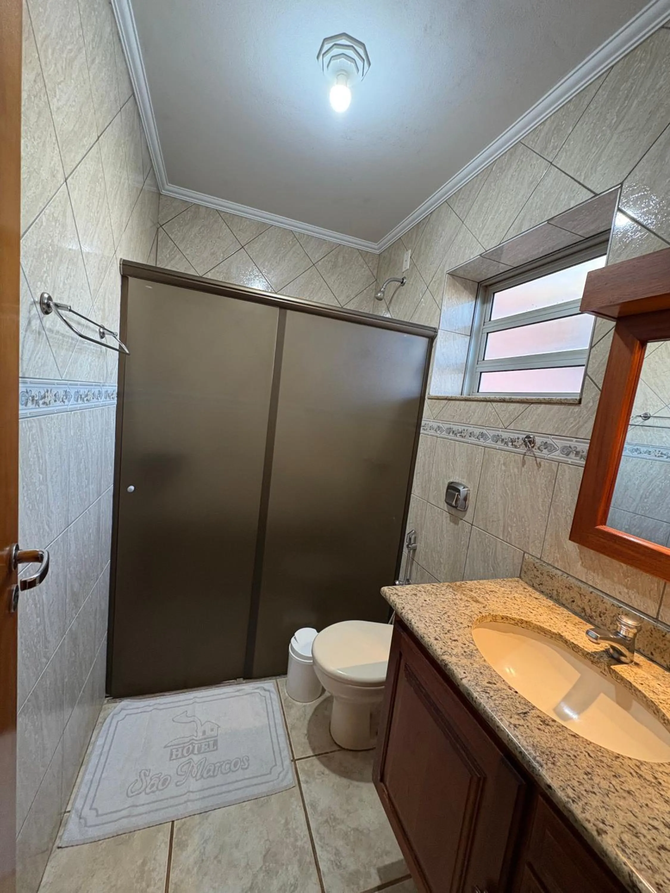 Bathroom in Hotel São Marcos Orlândia SP