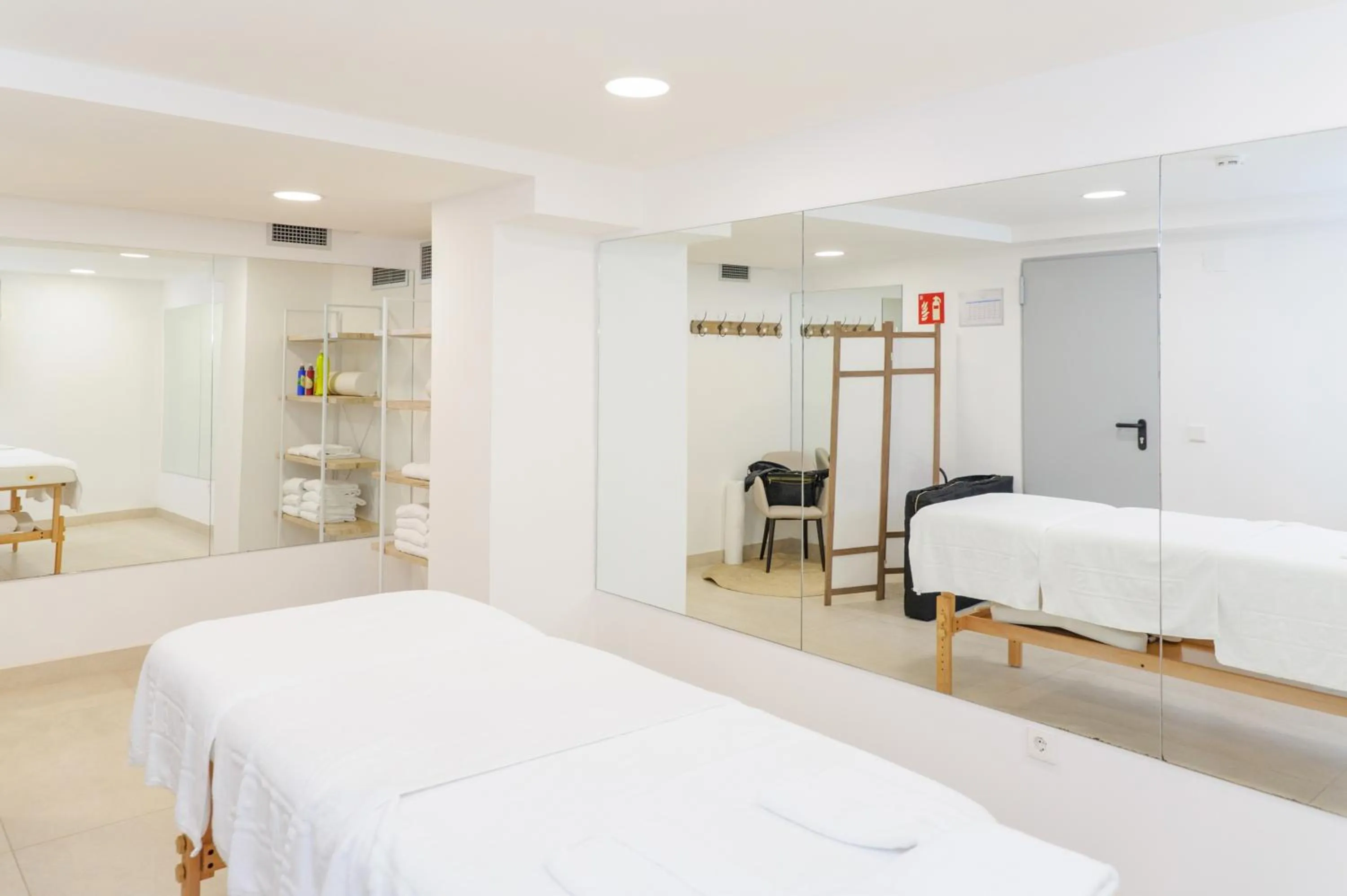 Massage, Bed in Hotel Olympus Palace