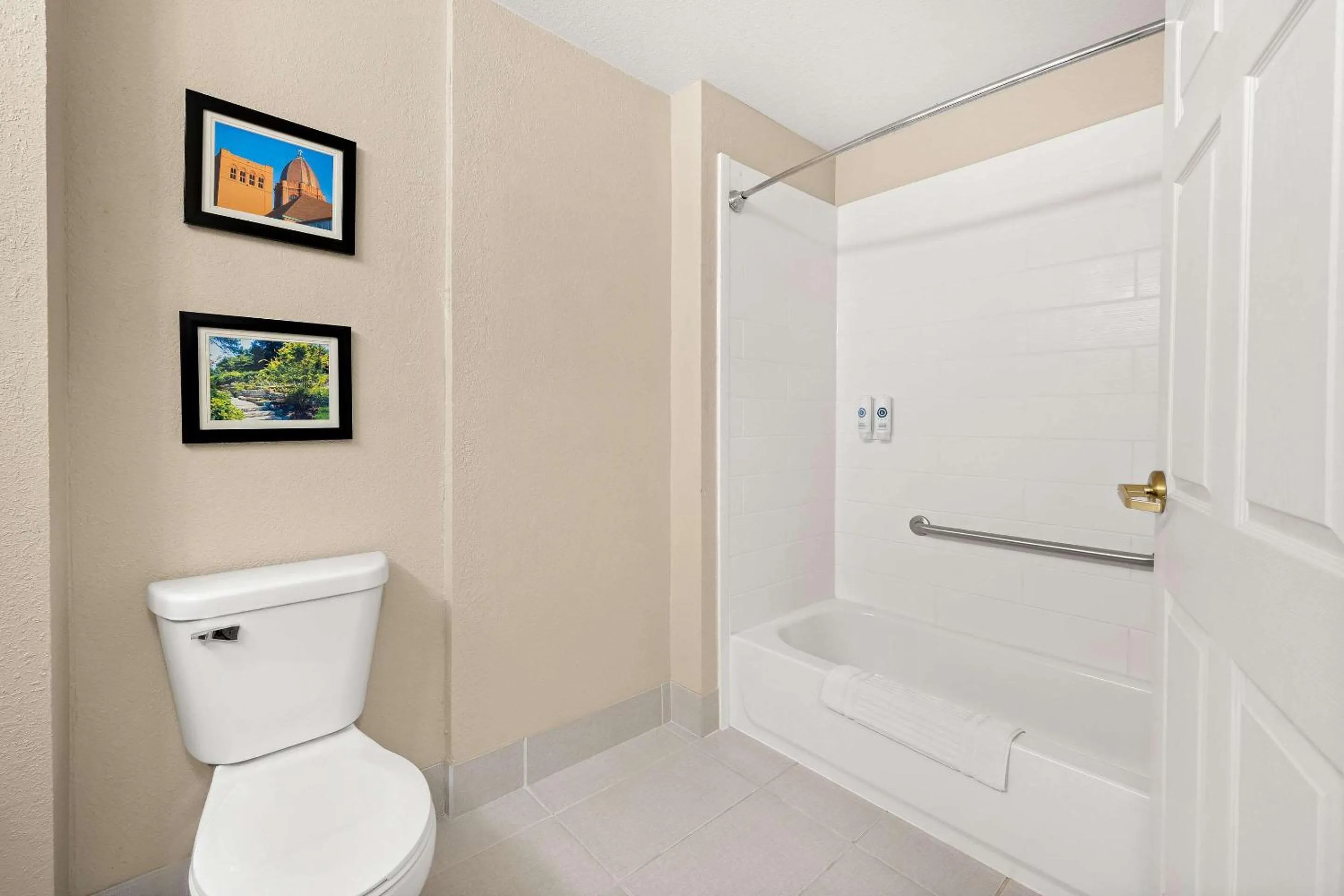 Bedroom in Comfort Inn & Suites Decatur-Forsyth