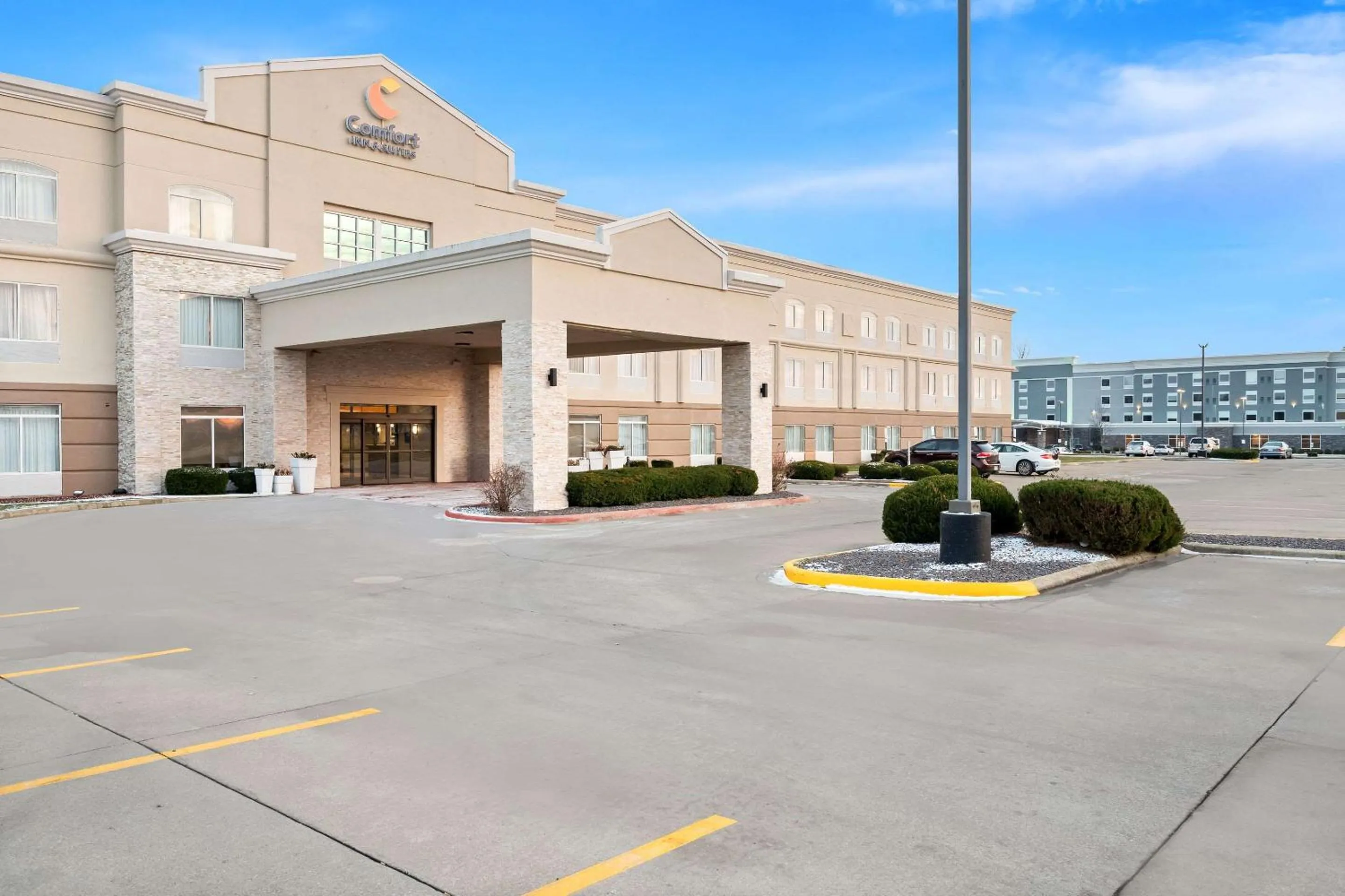 Property building in Comfort Inn & Suites Decatur-Forsyth