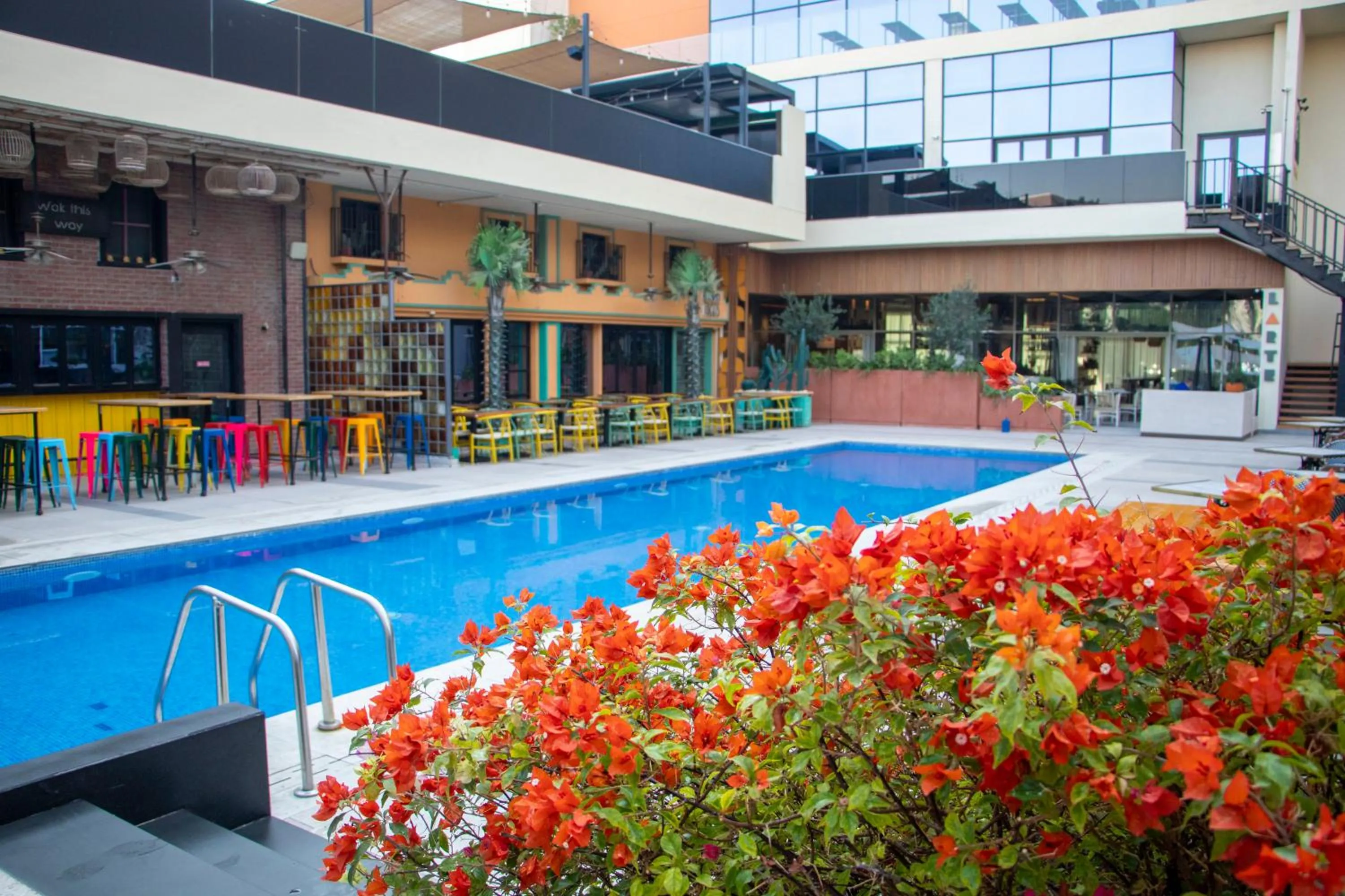 Swimming pool in Studio One Hotel