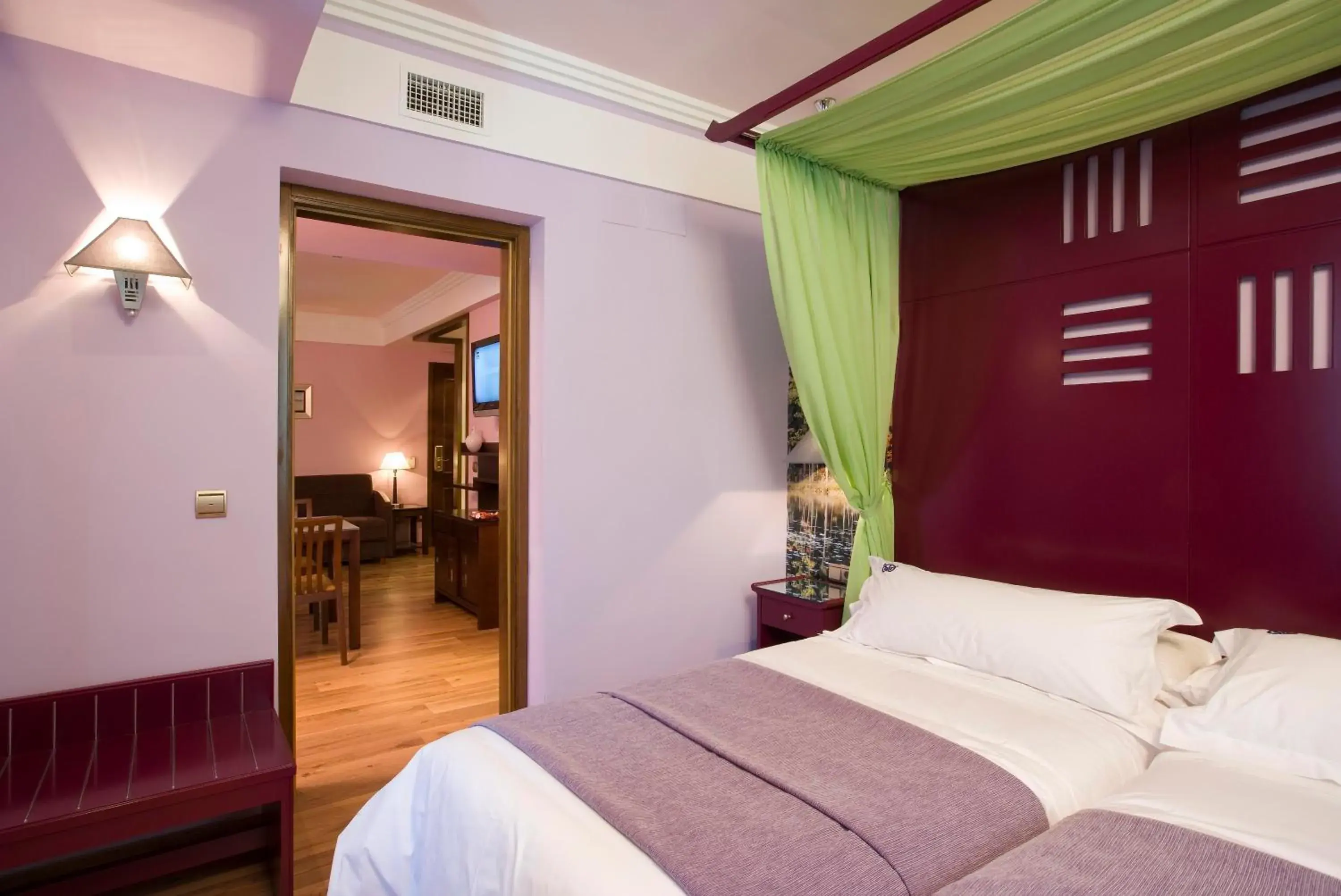 Superior Suite in Suites Gran Vía 44 Superior Suite in Suites Gran Vía 44