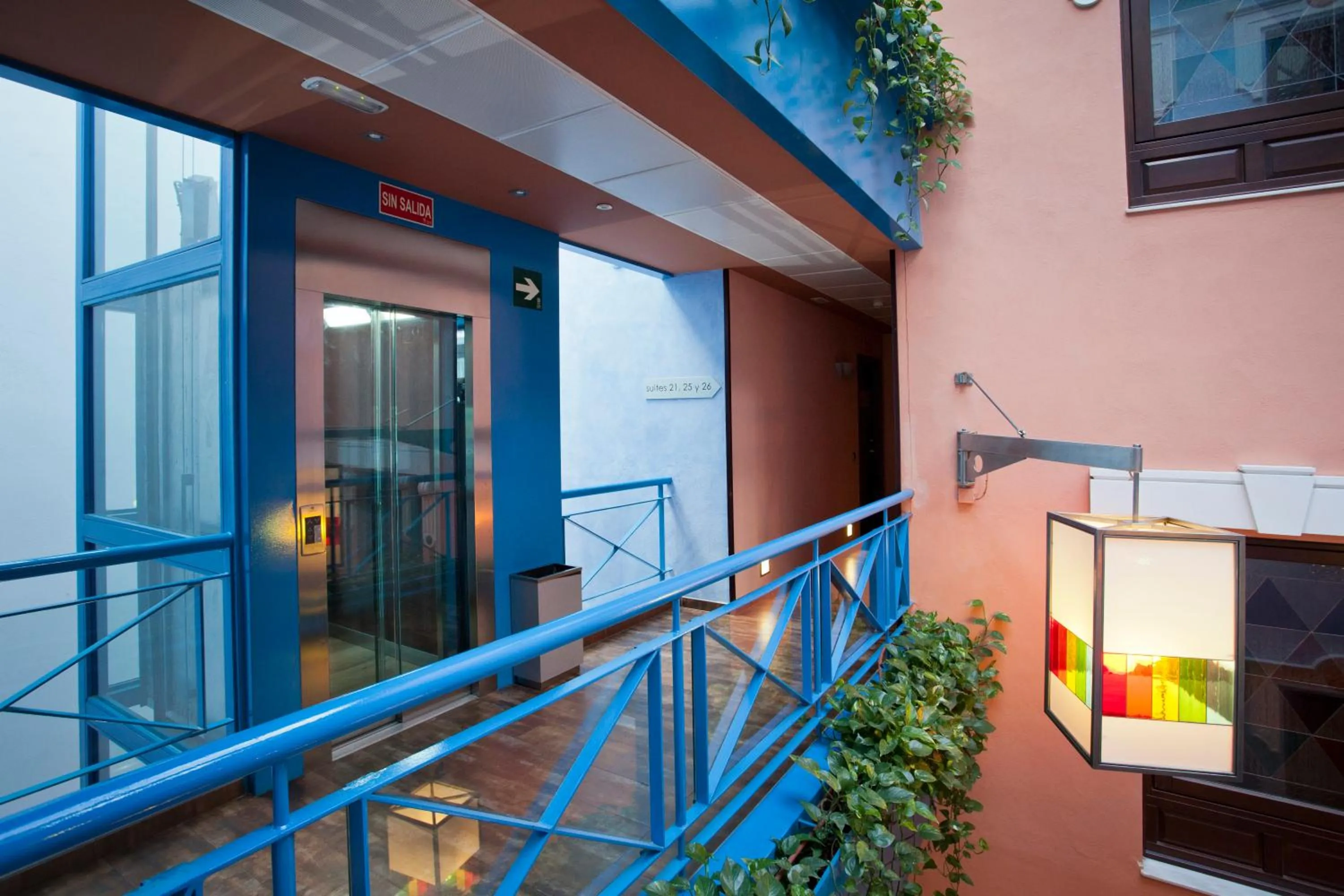 Decorative detail in Suites Gran Vía 44