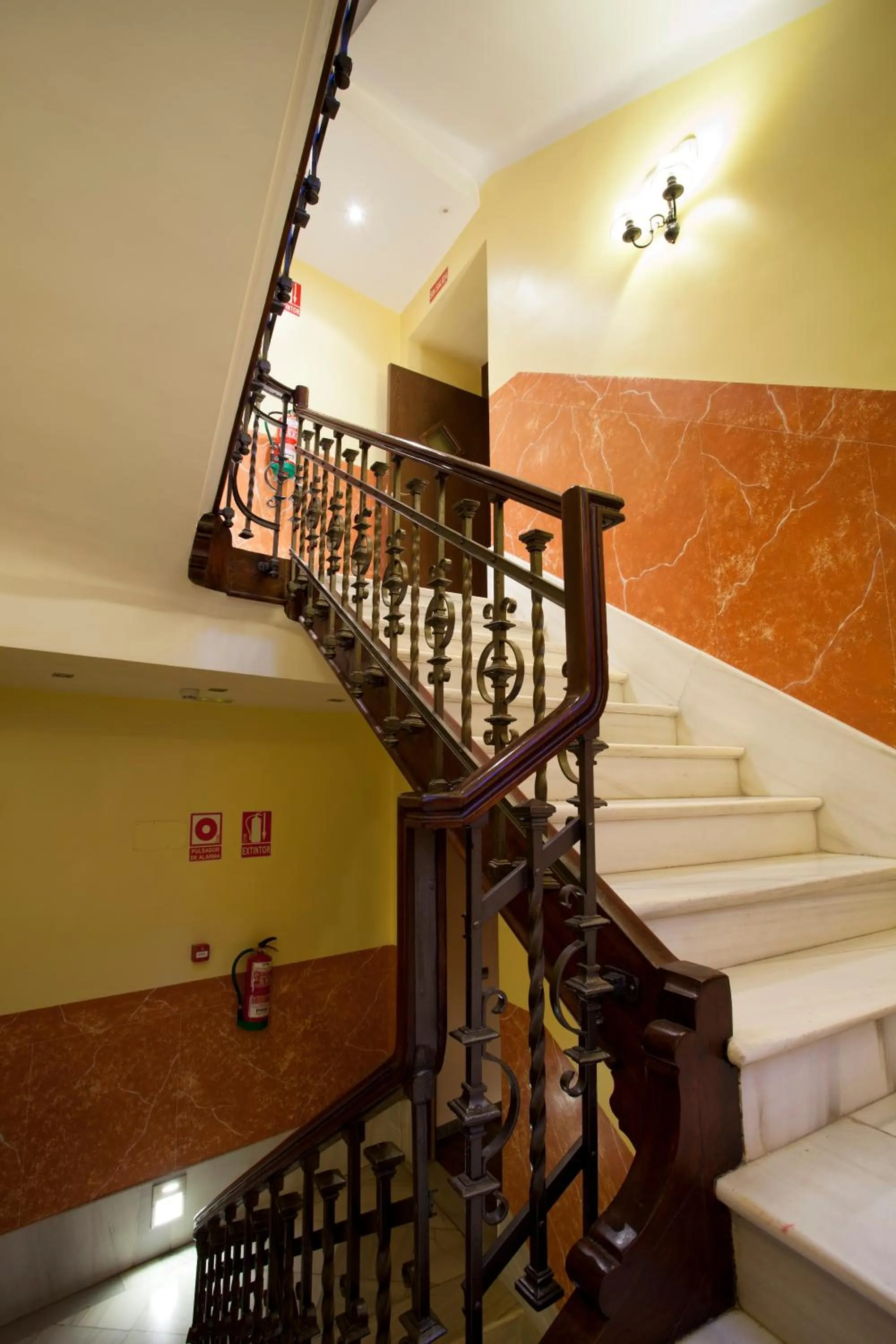 Decorative detail in Suites Gran Vía 44