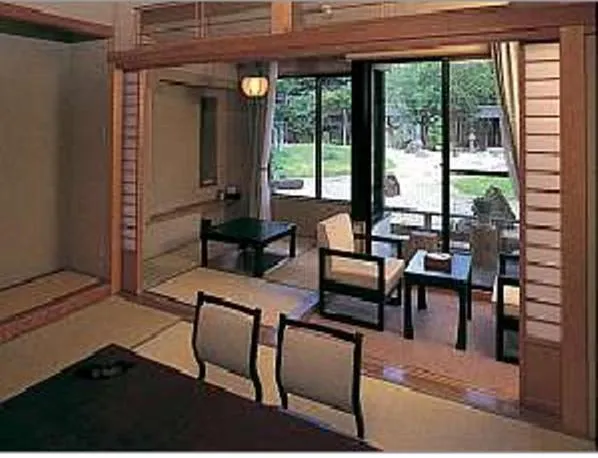 Photo of the whole room in Yanagiya