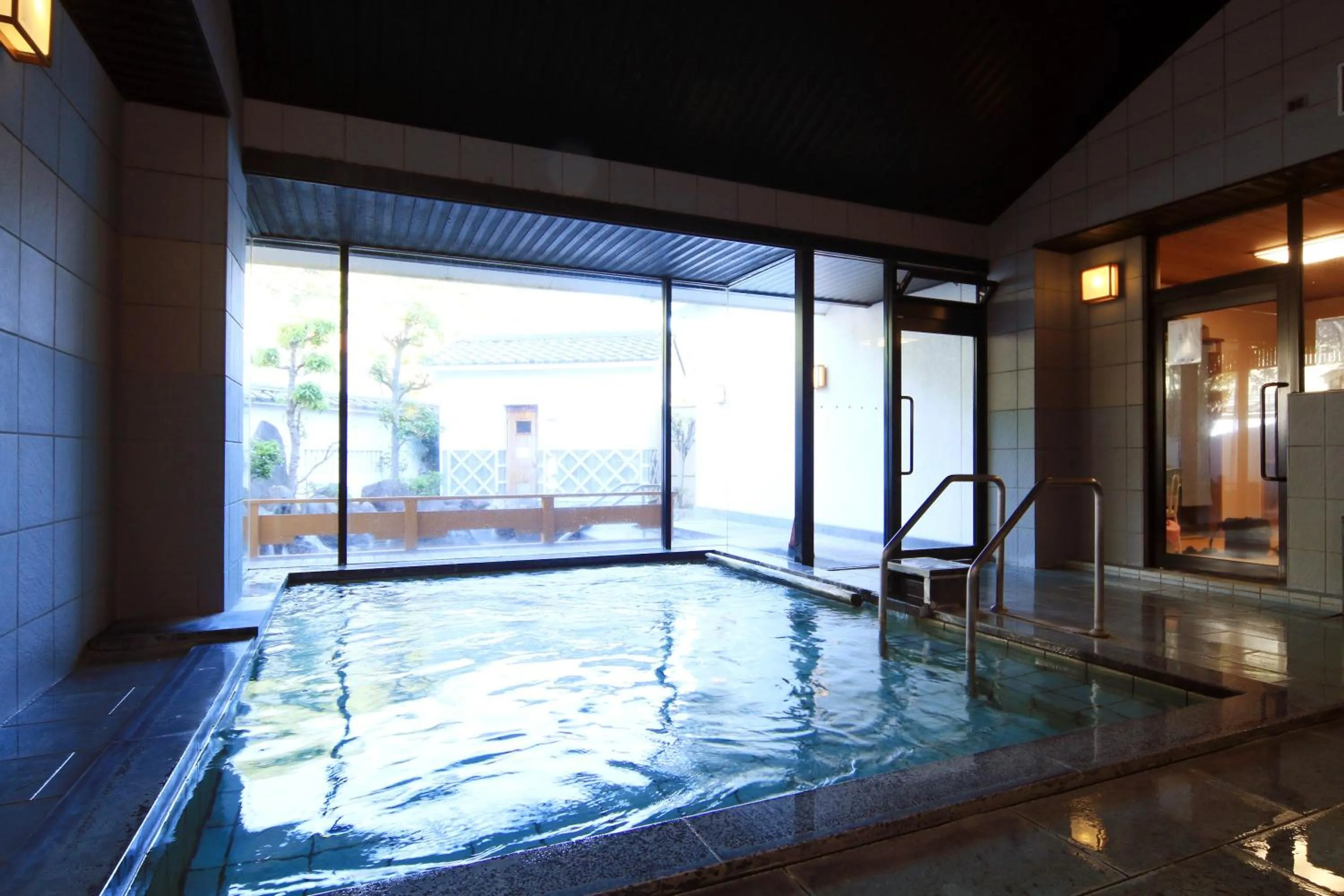 Hot Spring Bath in Yanagiya