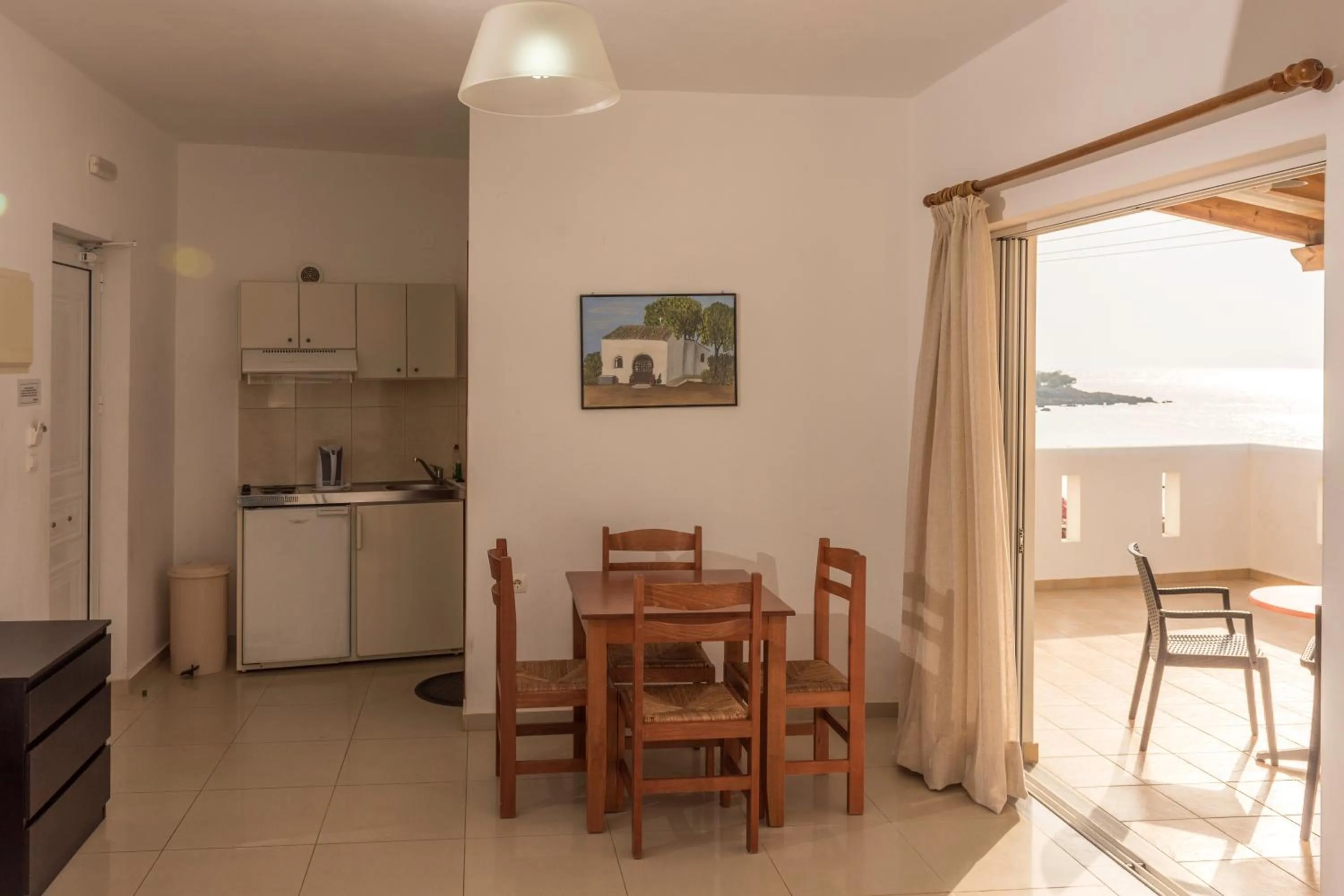 Kitchen or kitchenette in Sifis Studios