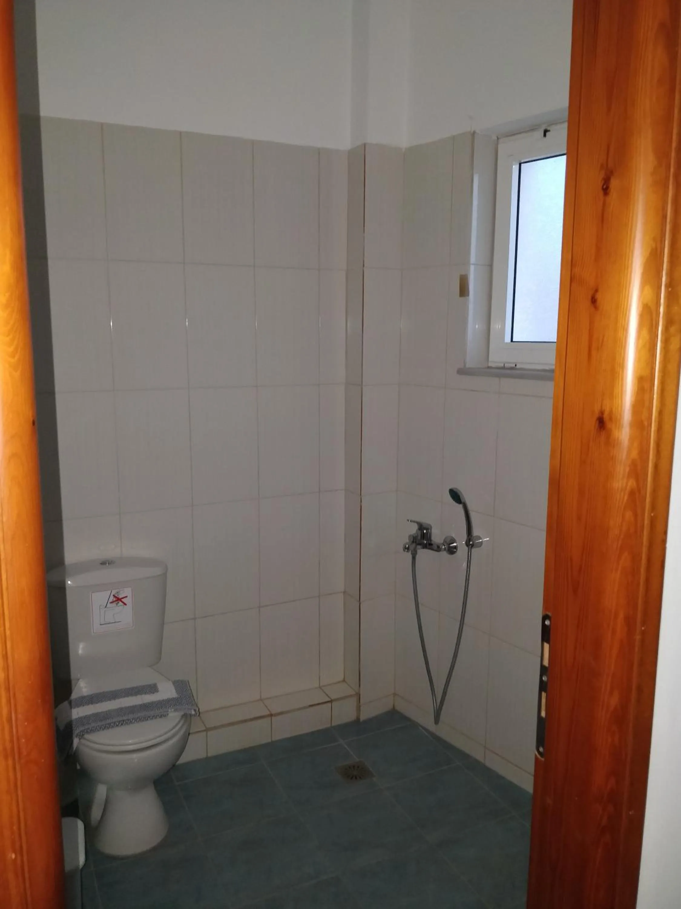 Shower in Sifis Studios