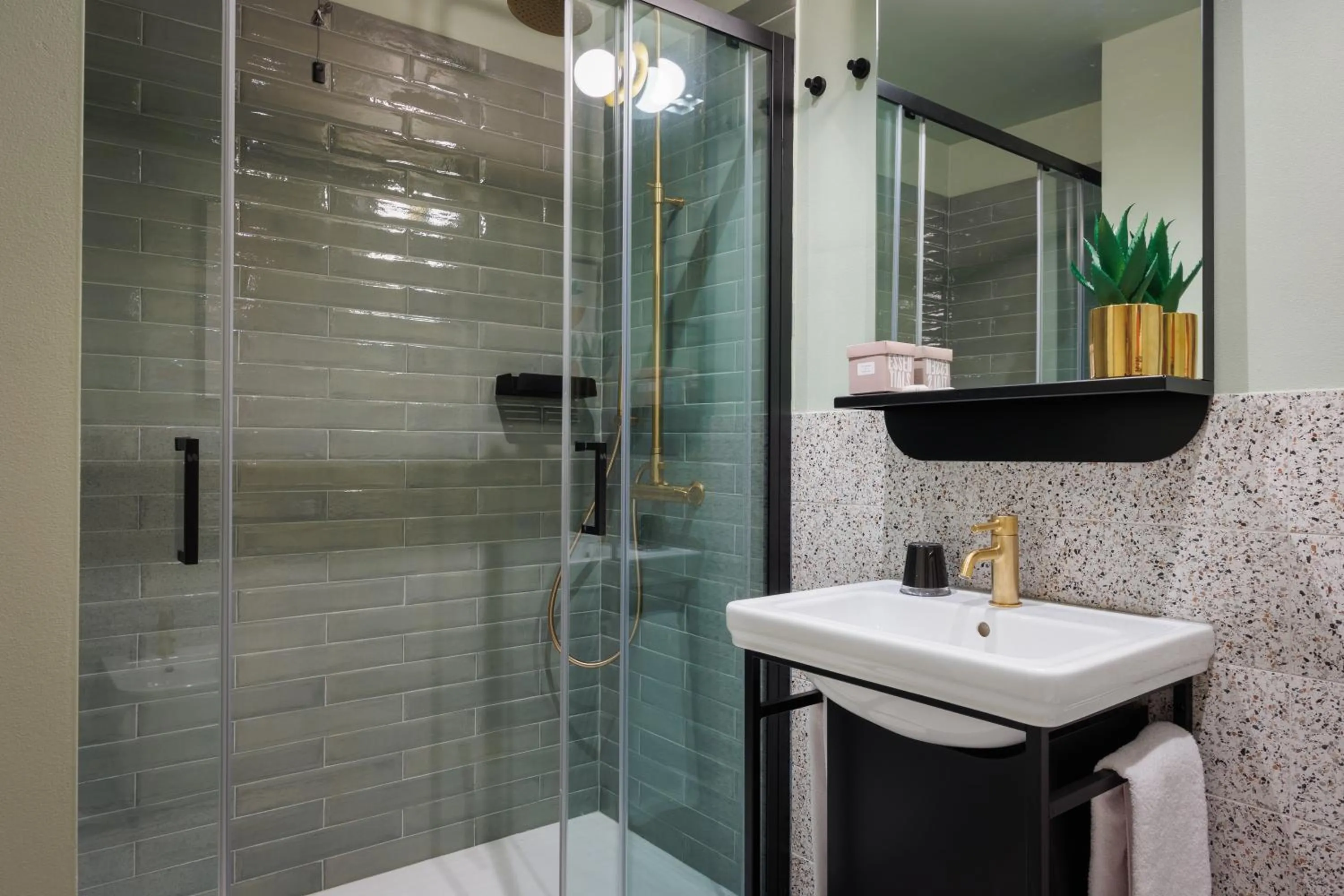 Bathroom in Charlie in Pesaro