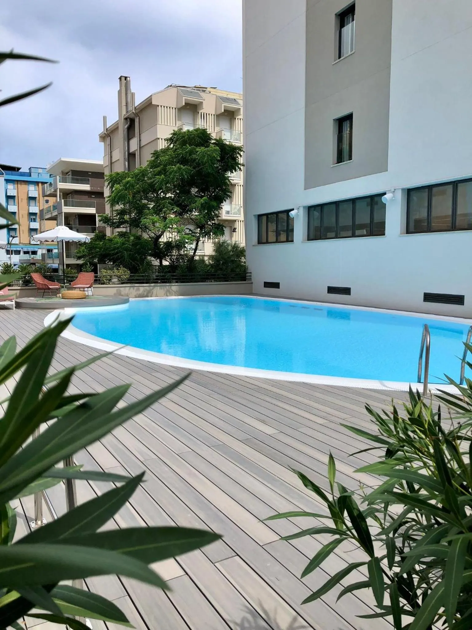 Pool view in Charlie in Pesaro