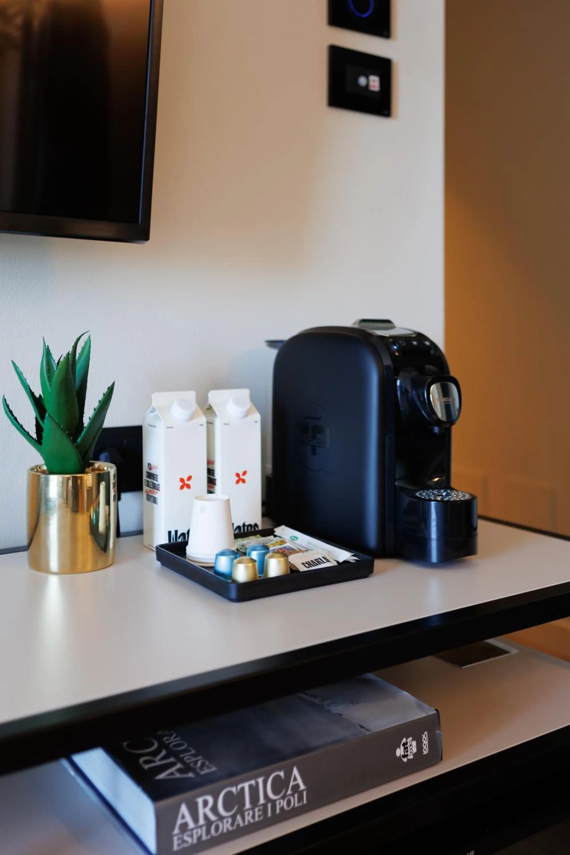 Coffee/tea facilities in Charlie in Pesaro