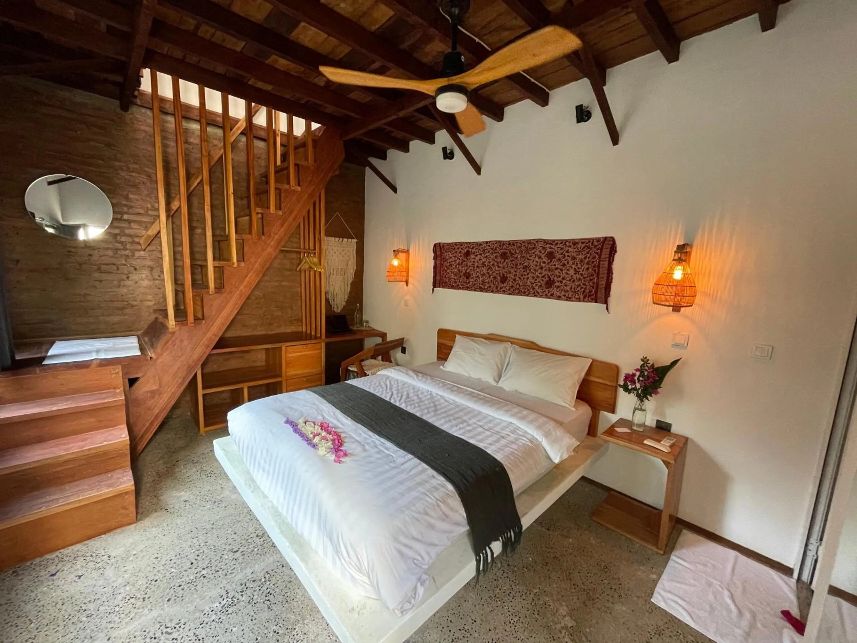 Bed in Tipsea Turtle Gili Air