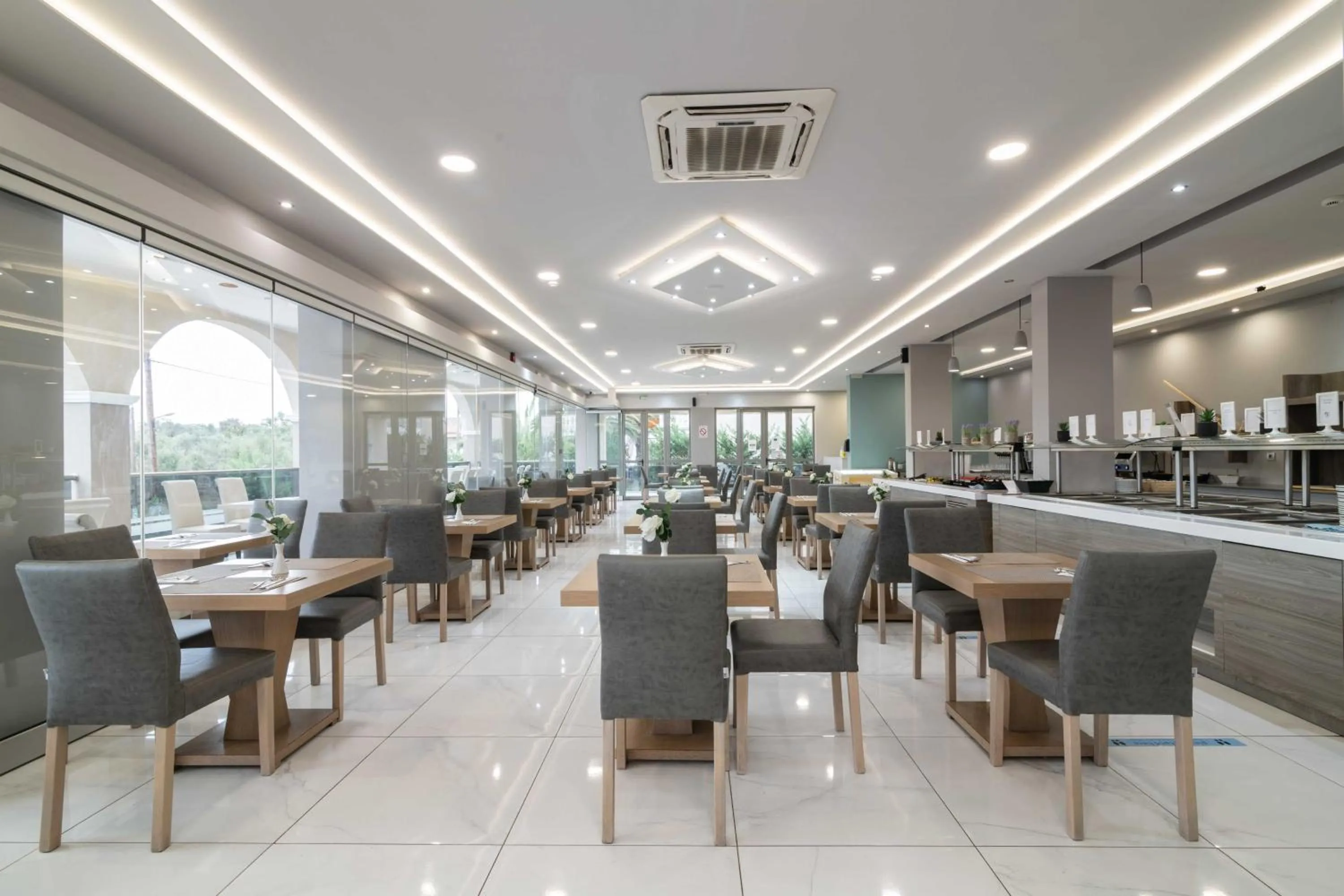 Restaurant/places to eat in Karras Grande Resort