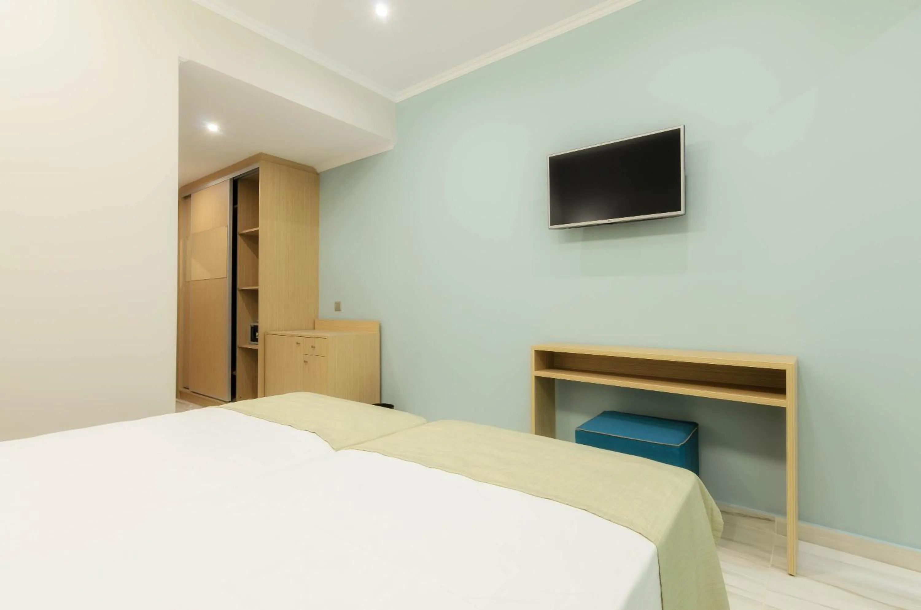 Bed in Karras Grande Resort