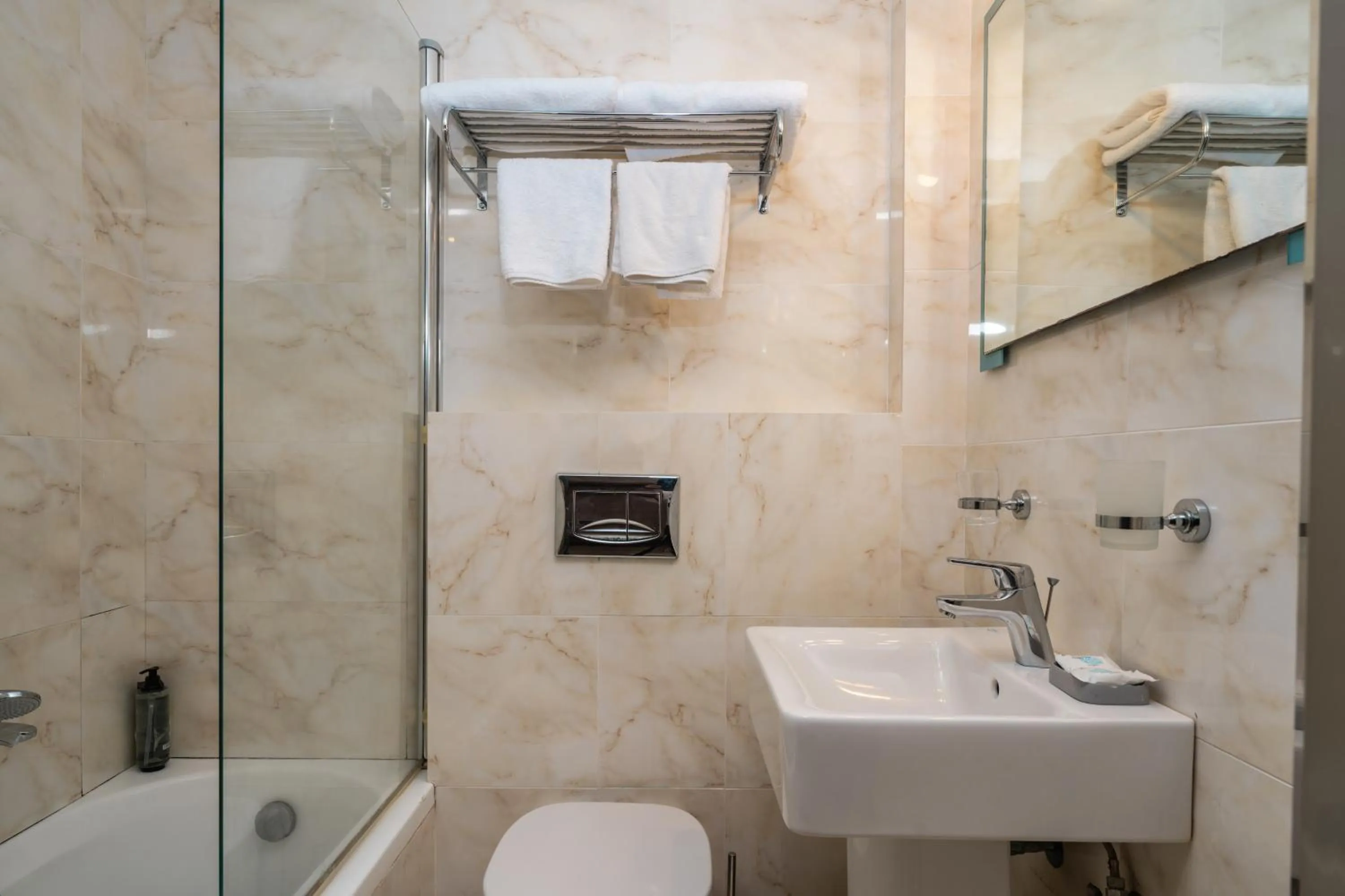 Karras Grande Resort