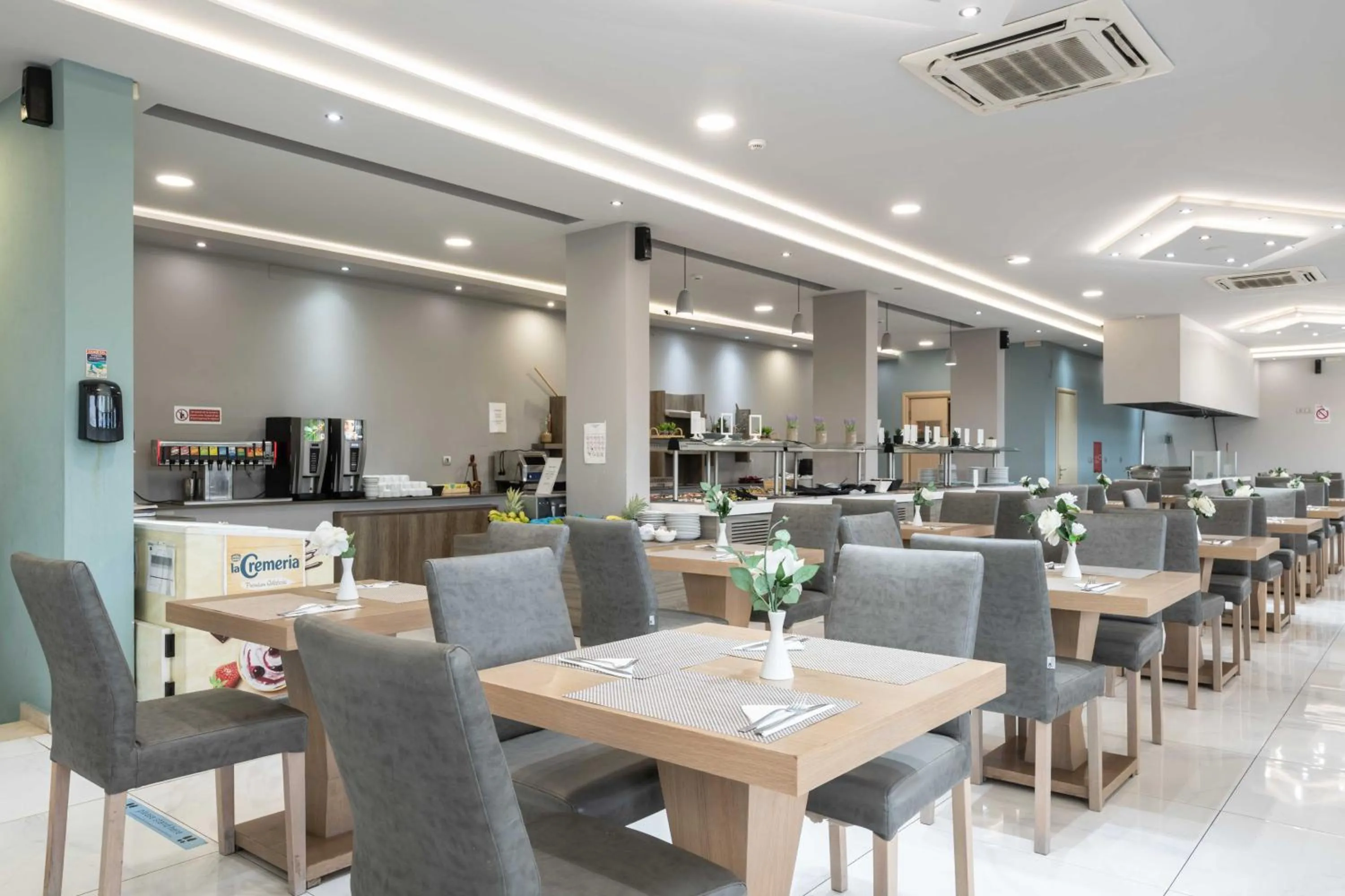 Restaurant/places to eat in Karras Grande Resort