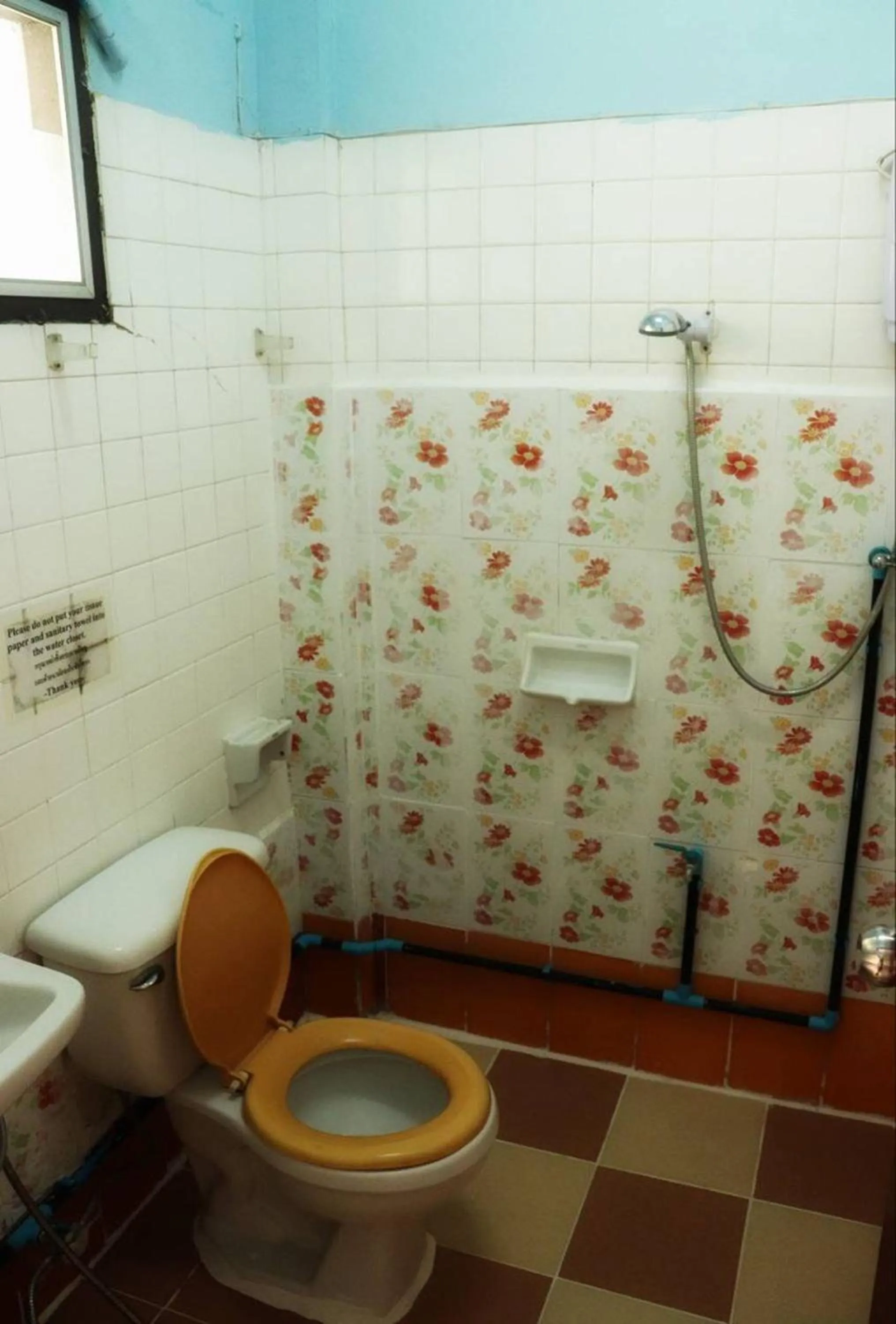 Shower in Trekker Camp