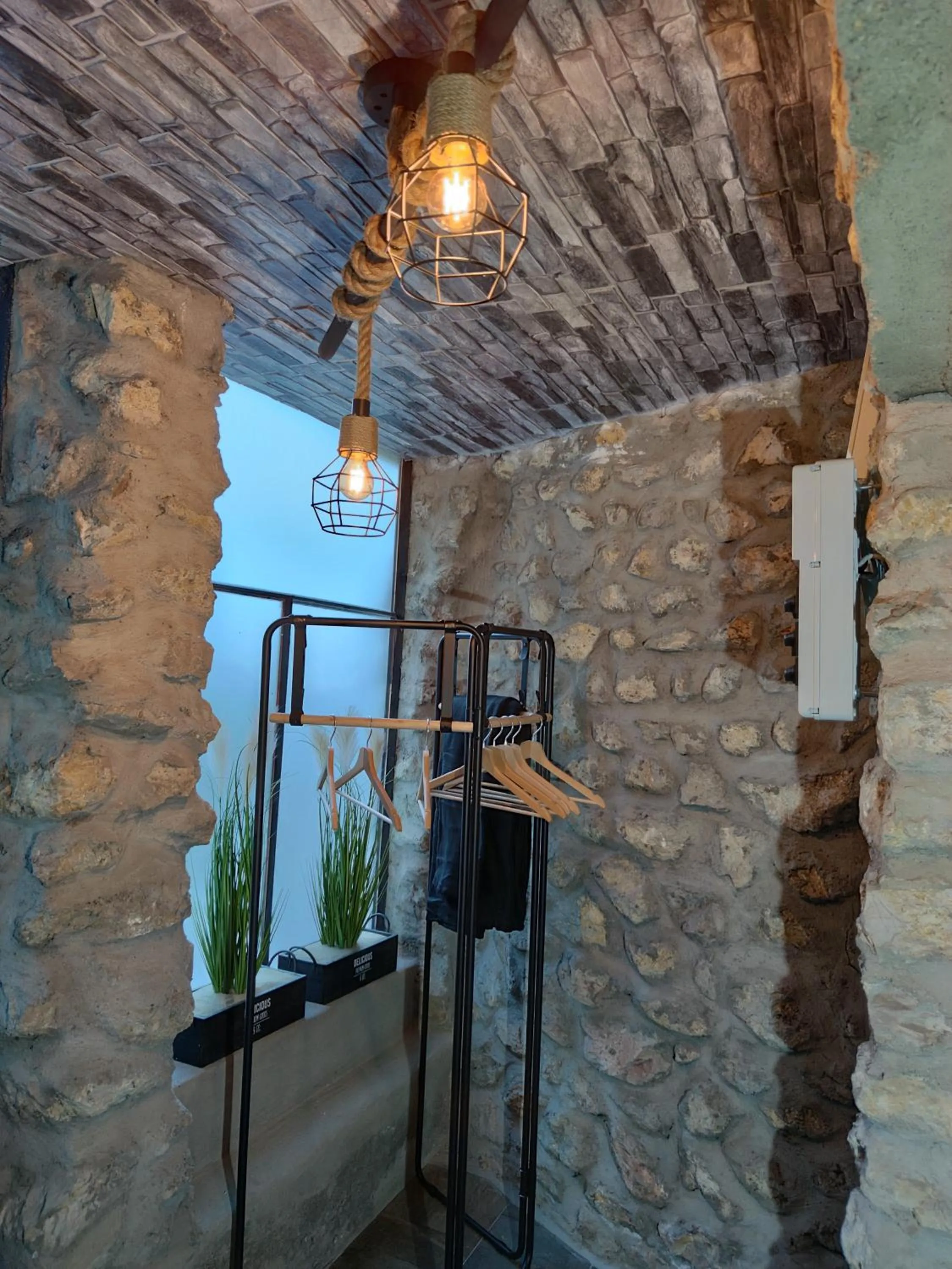 AQUA SOLAR APARTMANHÁZ