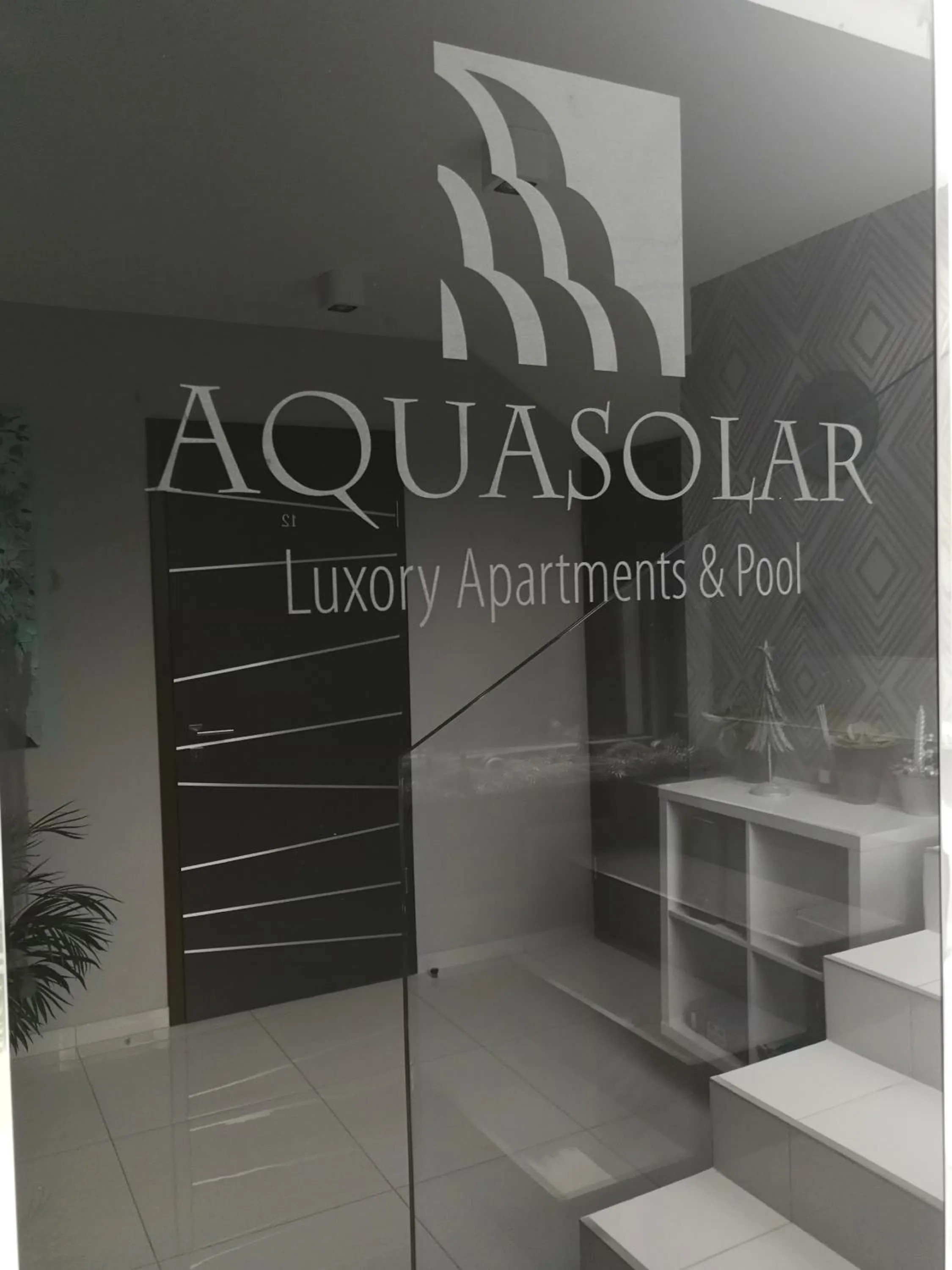AQUA SOLAR APARTMANHÁZ