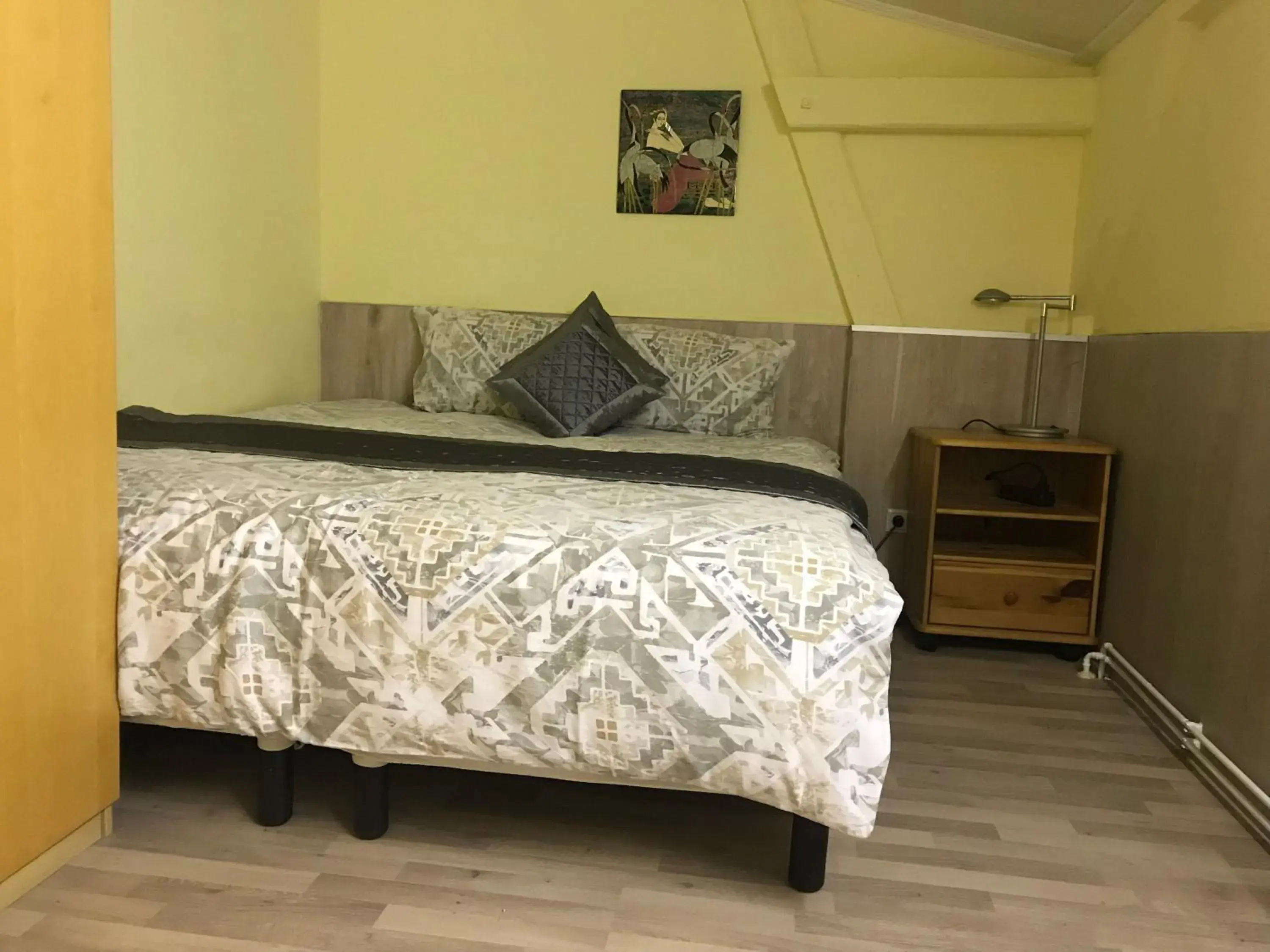 Double or Twin Room with Shared Bathroom - single occupancy in PensionLien Double or Twin Room with Shared Bathroom - single occupancy in PensionLien