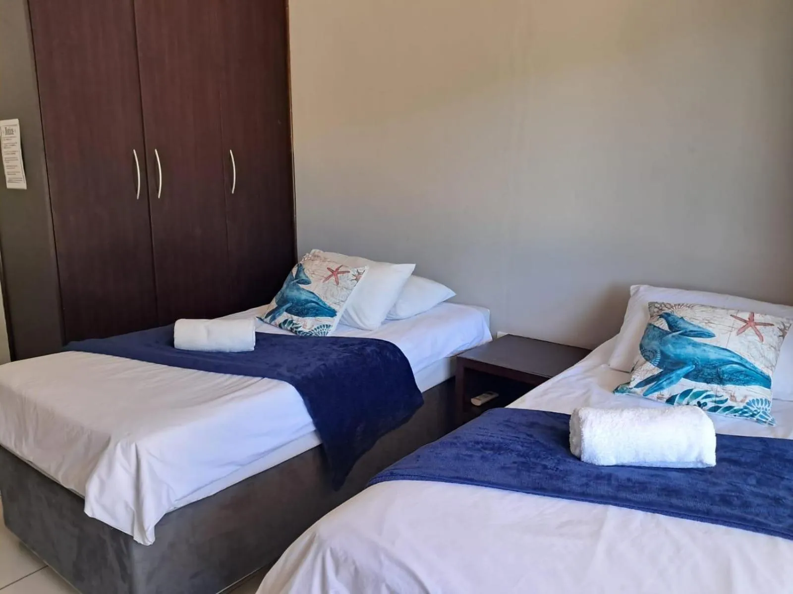 Photo of the whole room, Bed in SeaXplore Lodge & Dive Center