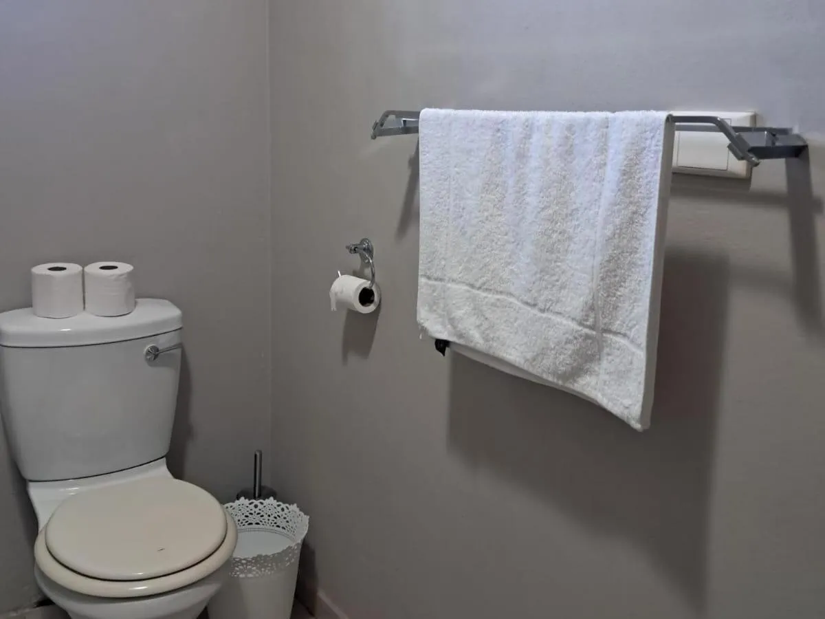 Toilet in SeaXplore Lodge & Dive Center