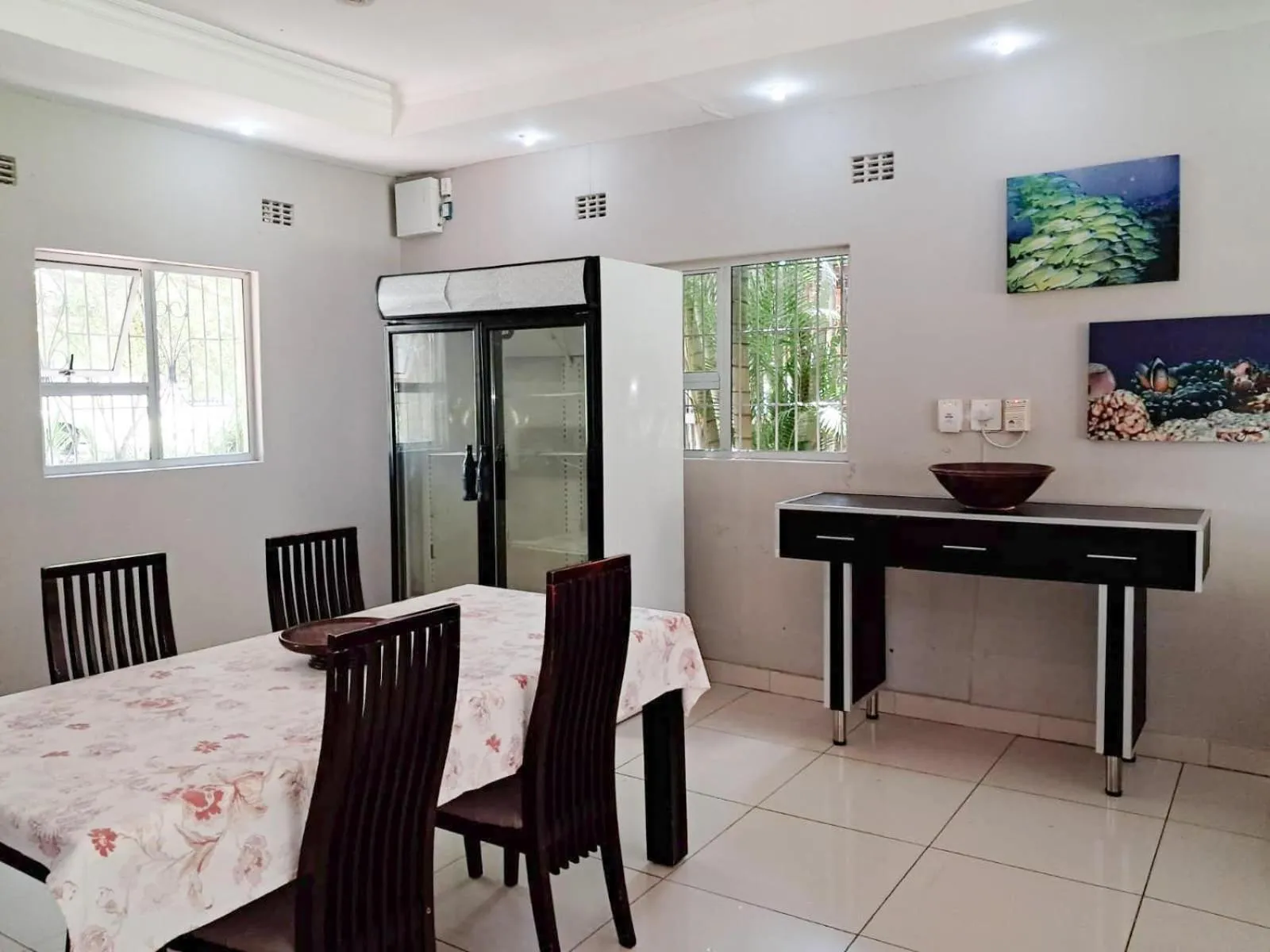 Dining area in SeaXplore Lodge & Dive Center