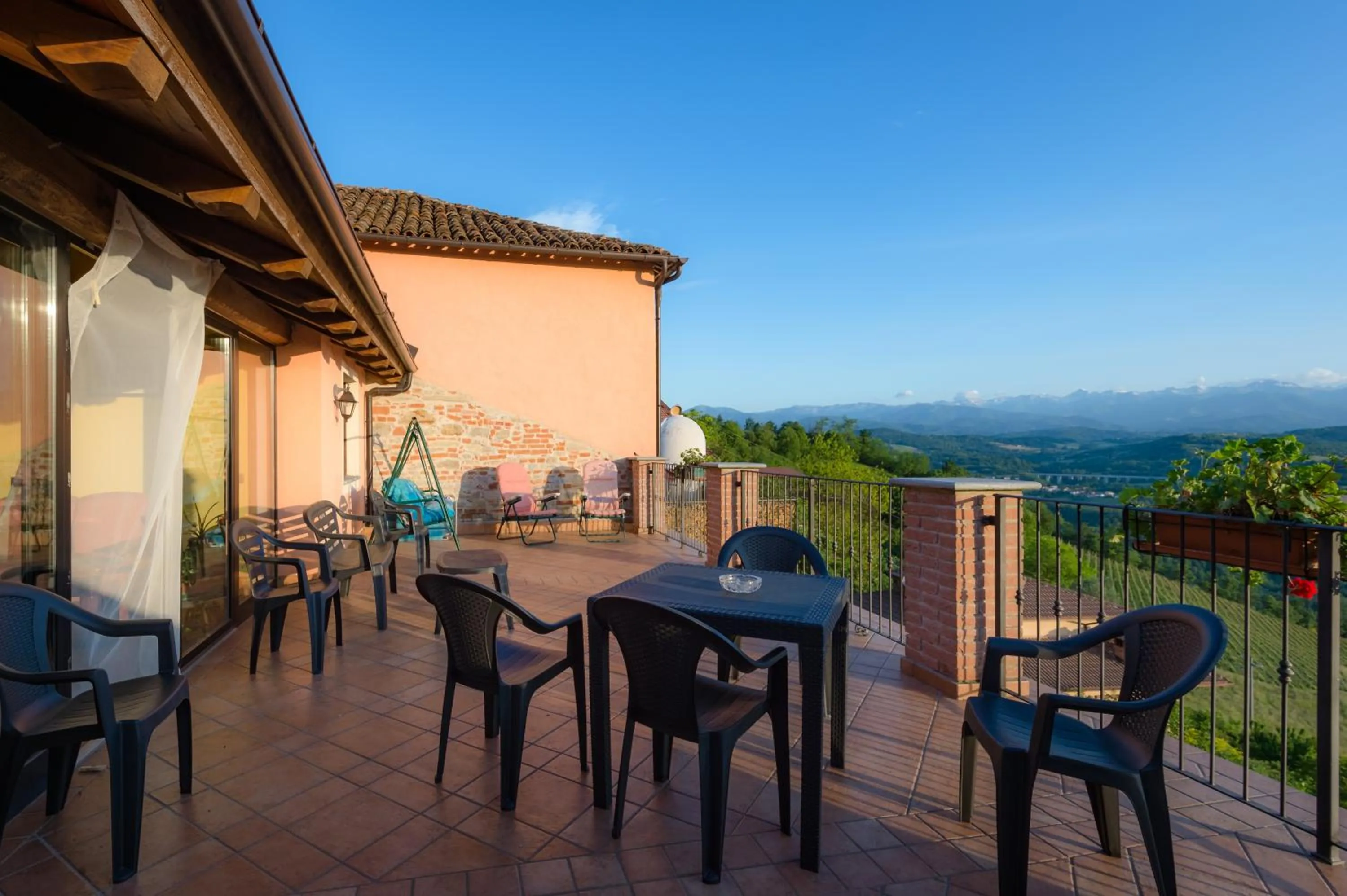Balcony/Terrace in All'Ombra del Castello