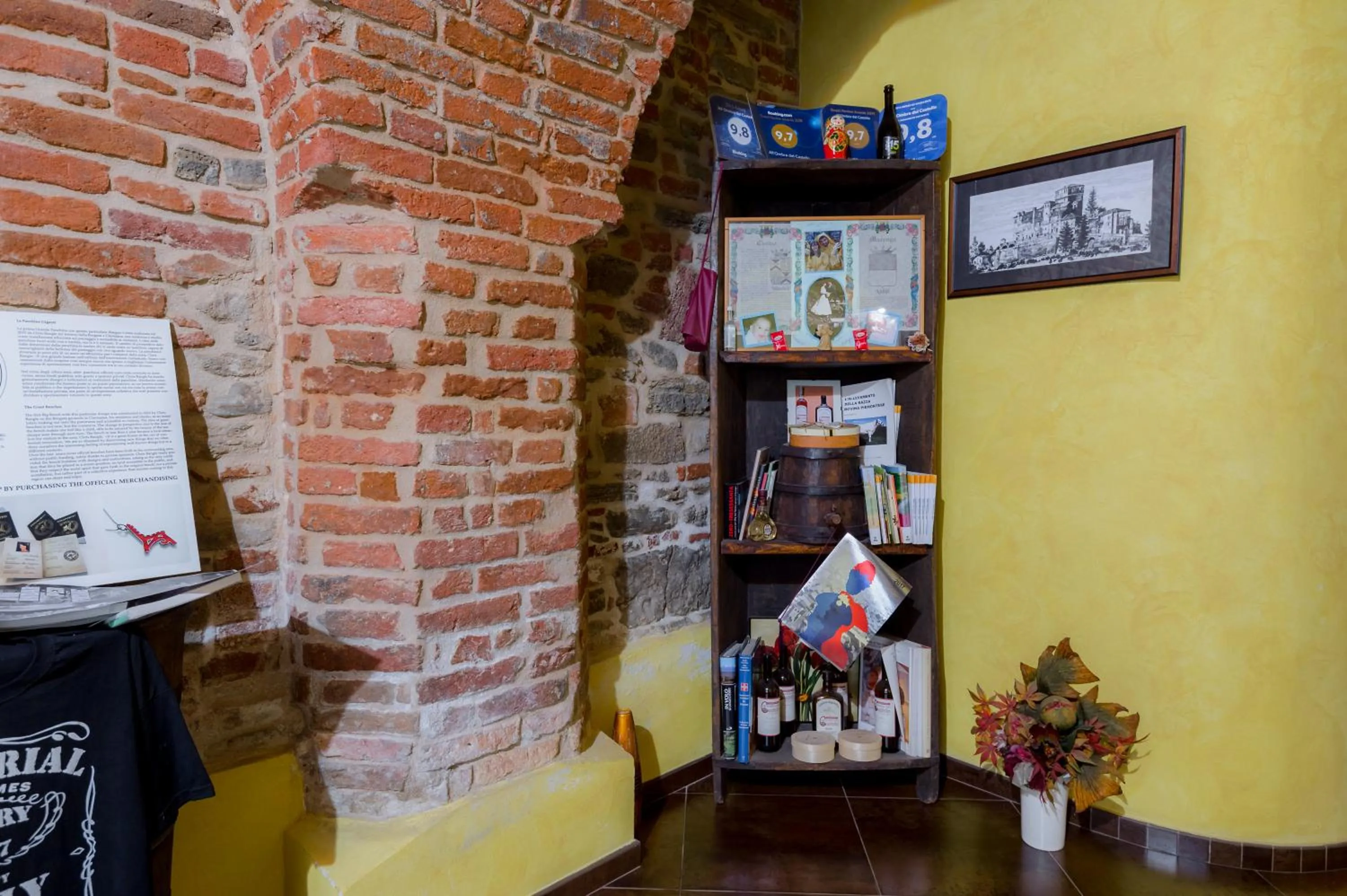 Lobby or reception in All'Ombra del Castello