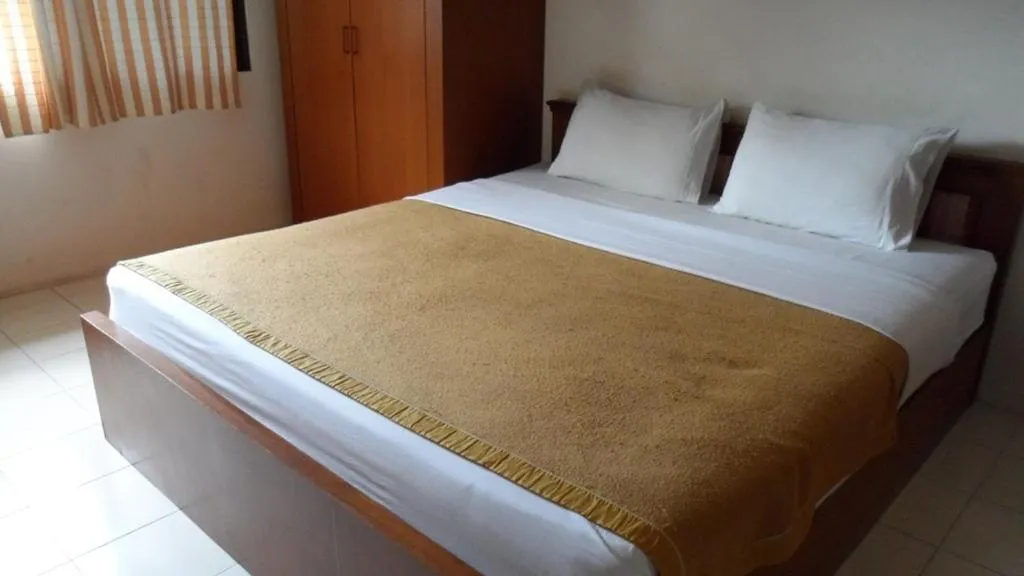 Bed in Bautong Lodge
