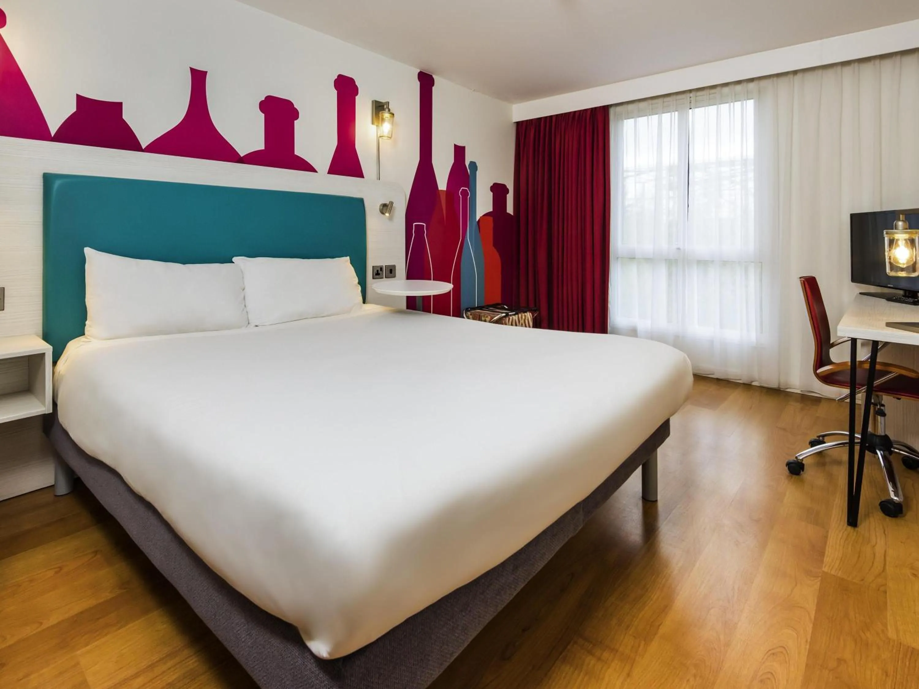 Bedroom, Bed in ibis Styles Barnsley