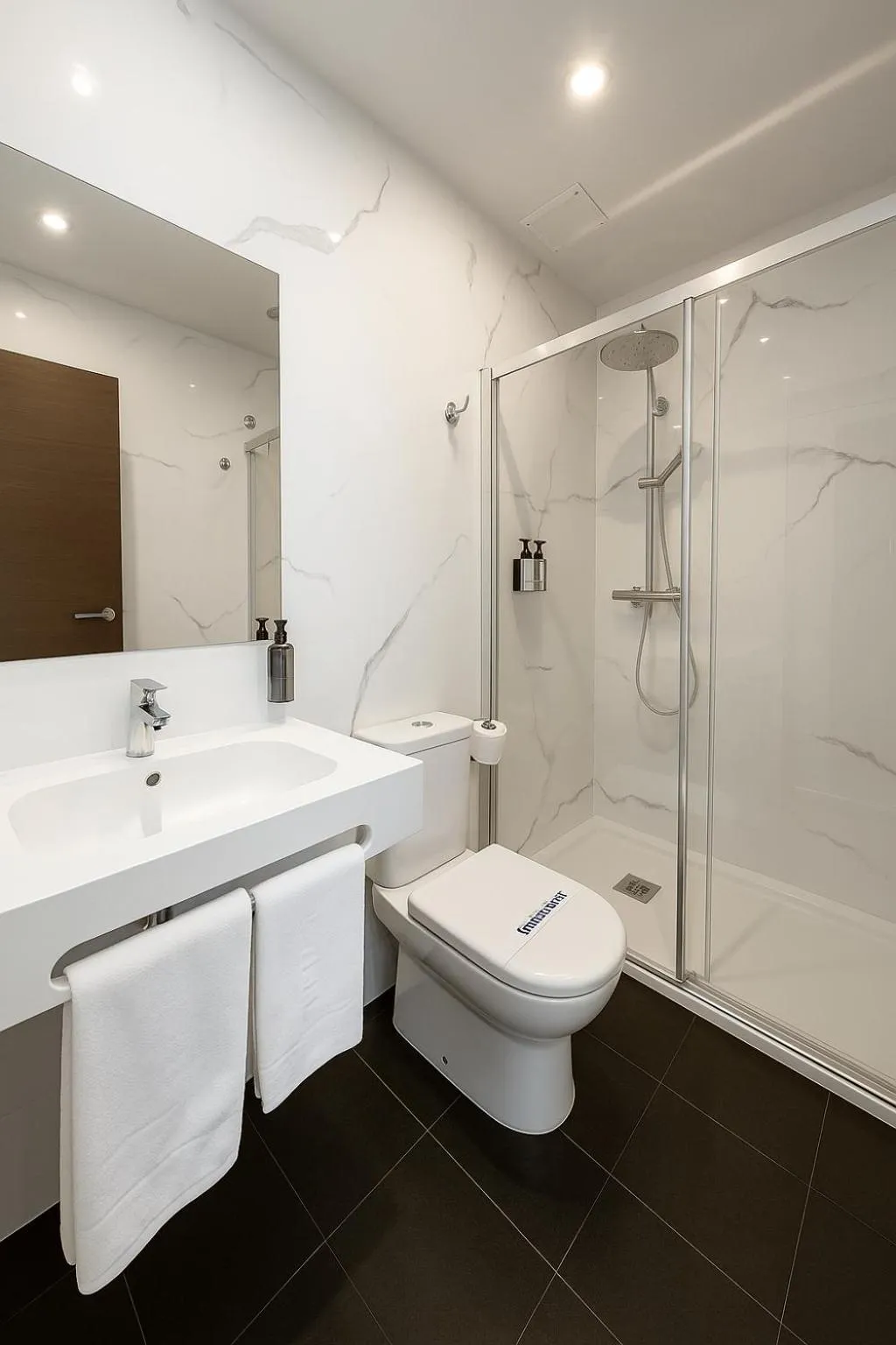 Bathroom in Hotel Palace Sevilla