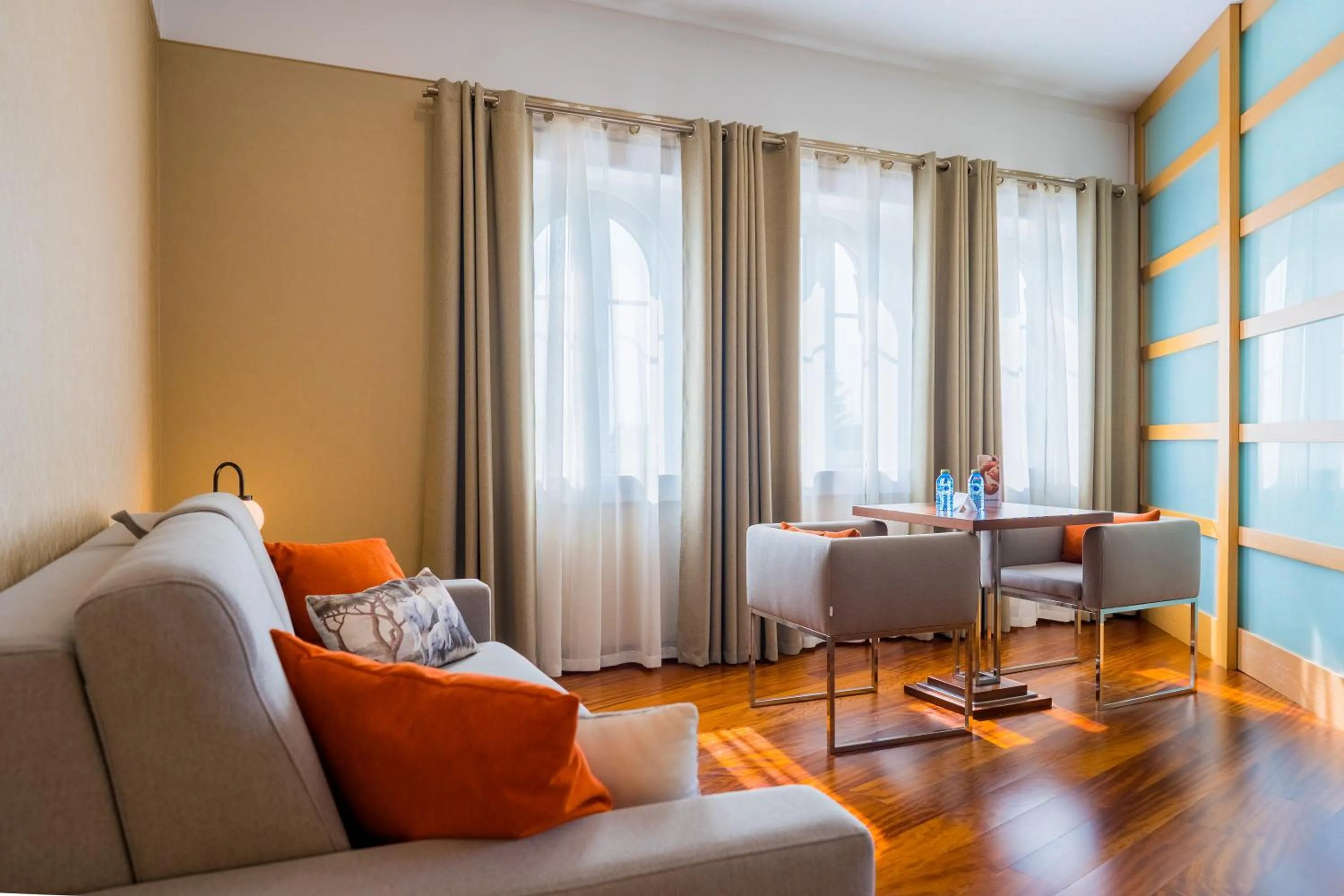 Seating area in Hotel Compostela