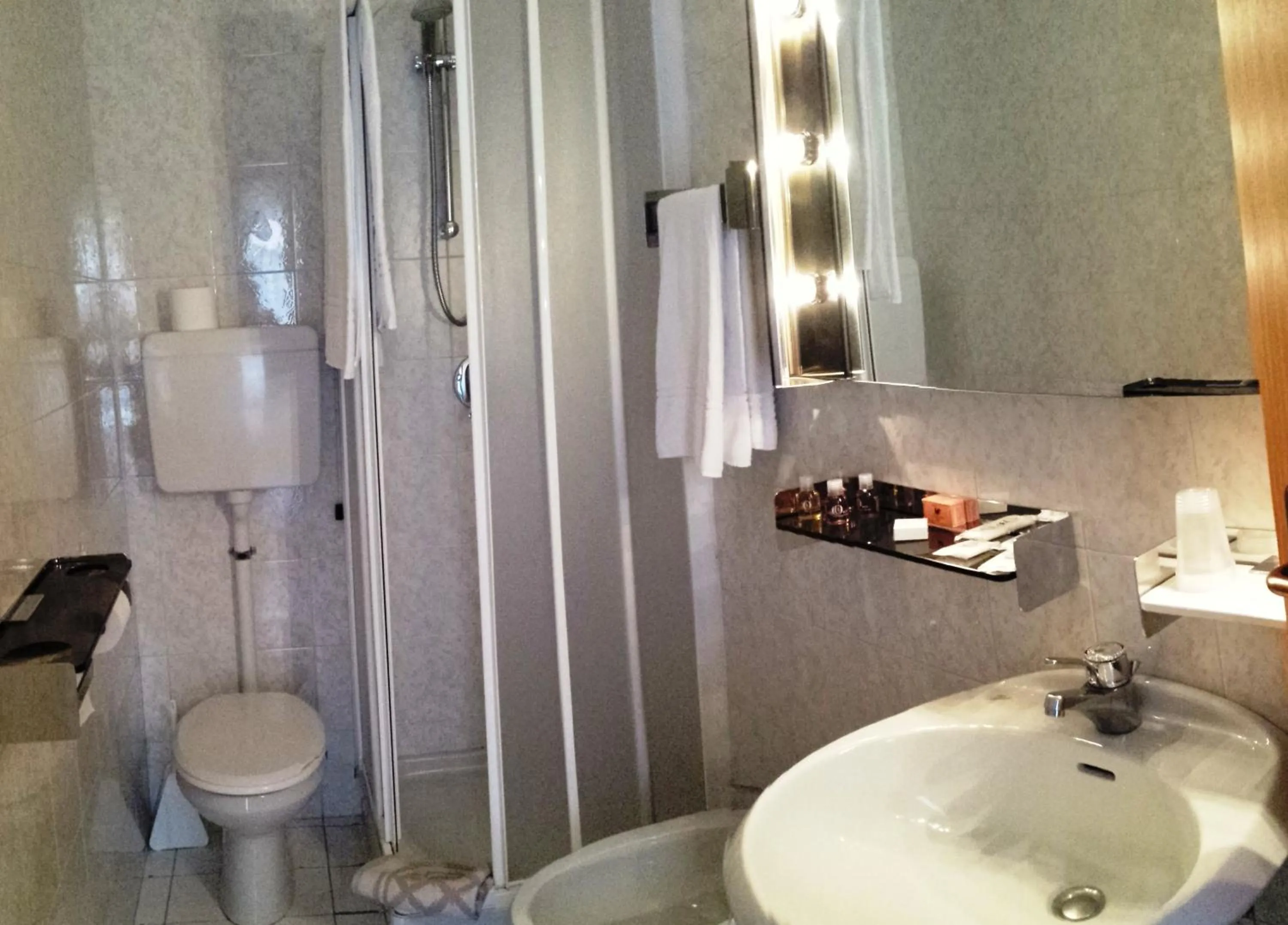 Bathroom in Hotel La Baita