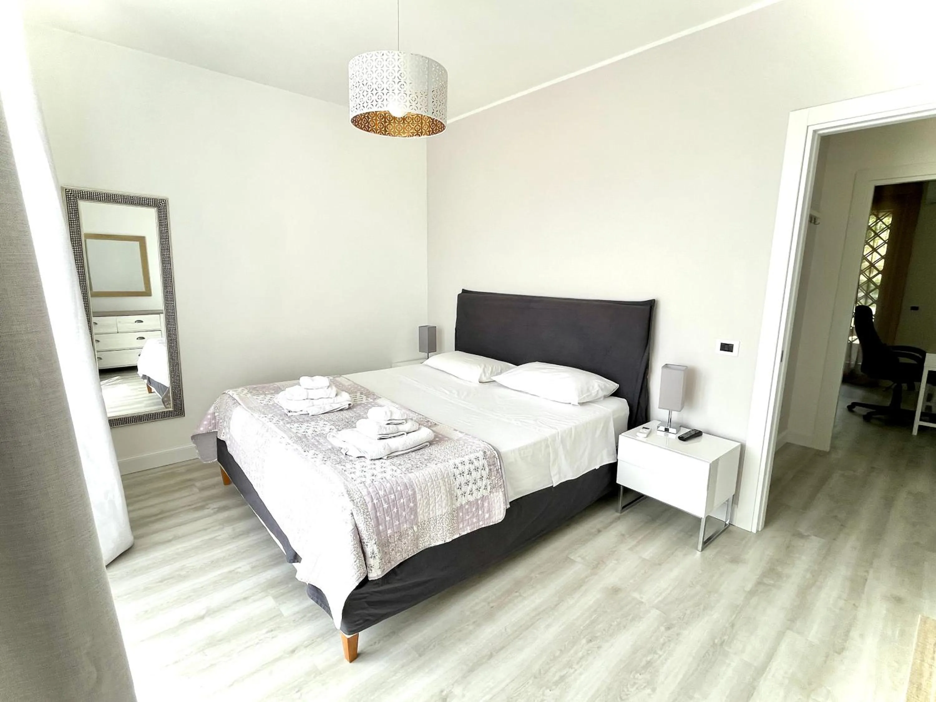 Bedroom, Bed in Cape House