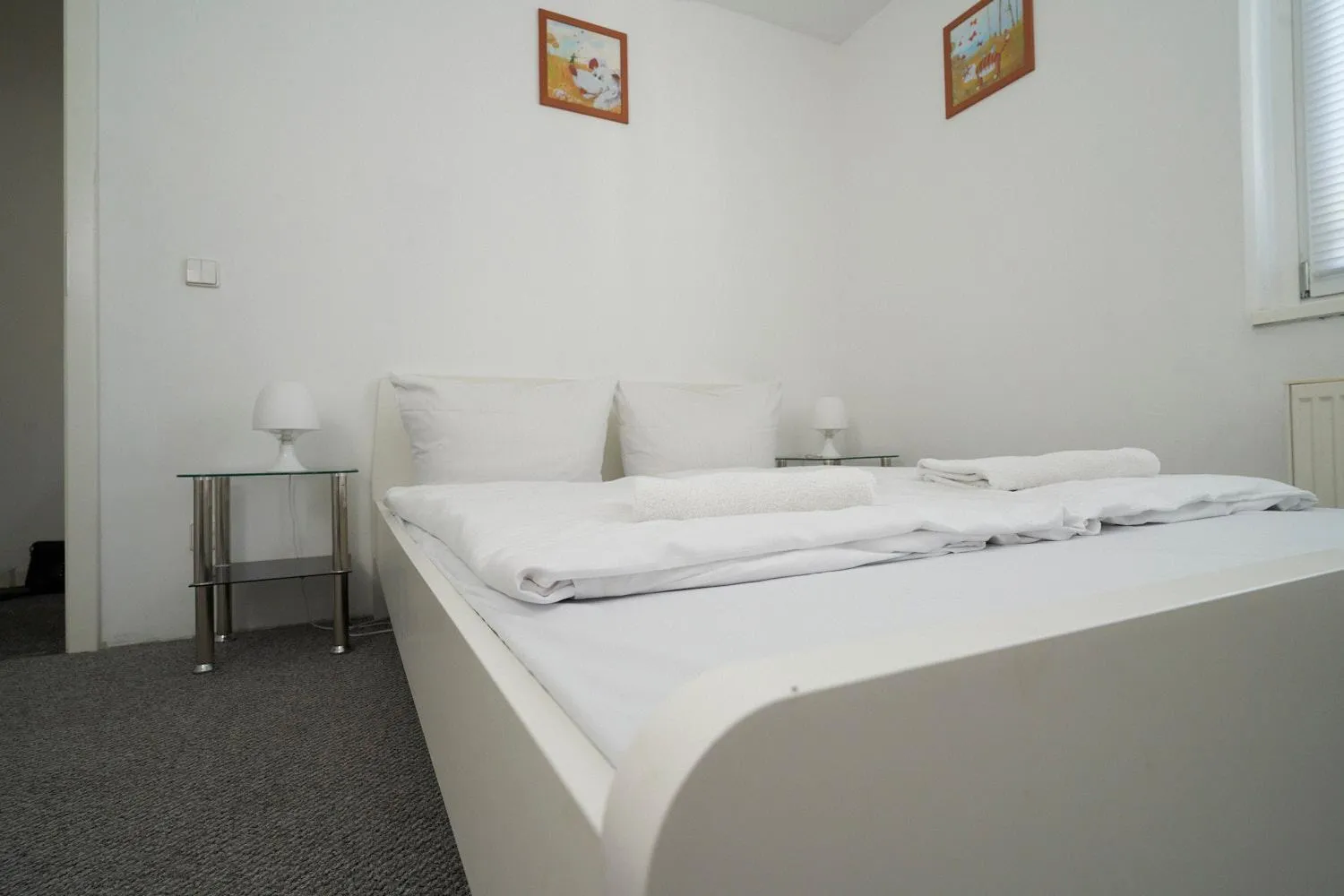Bedroom, Bed in BNB Potsdamer Platz - Rooms & Apartments