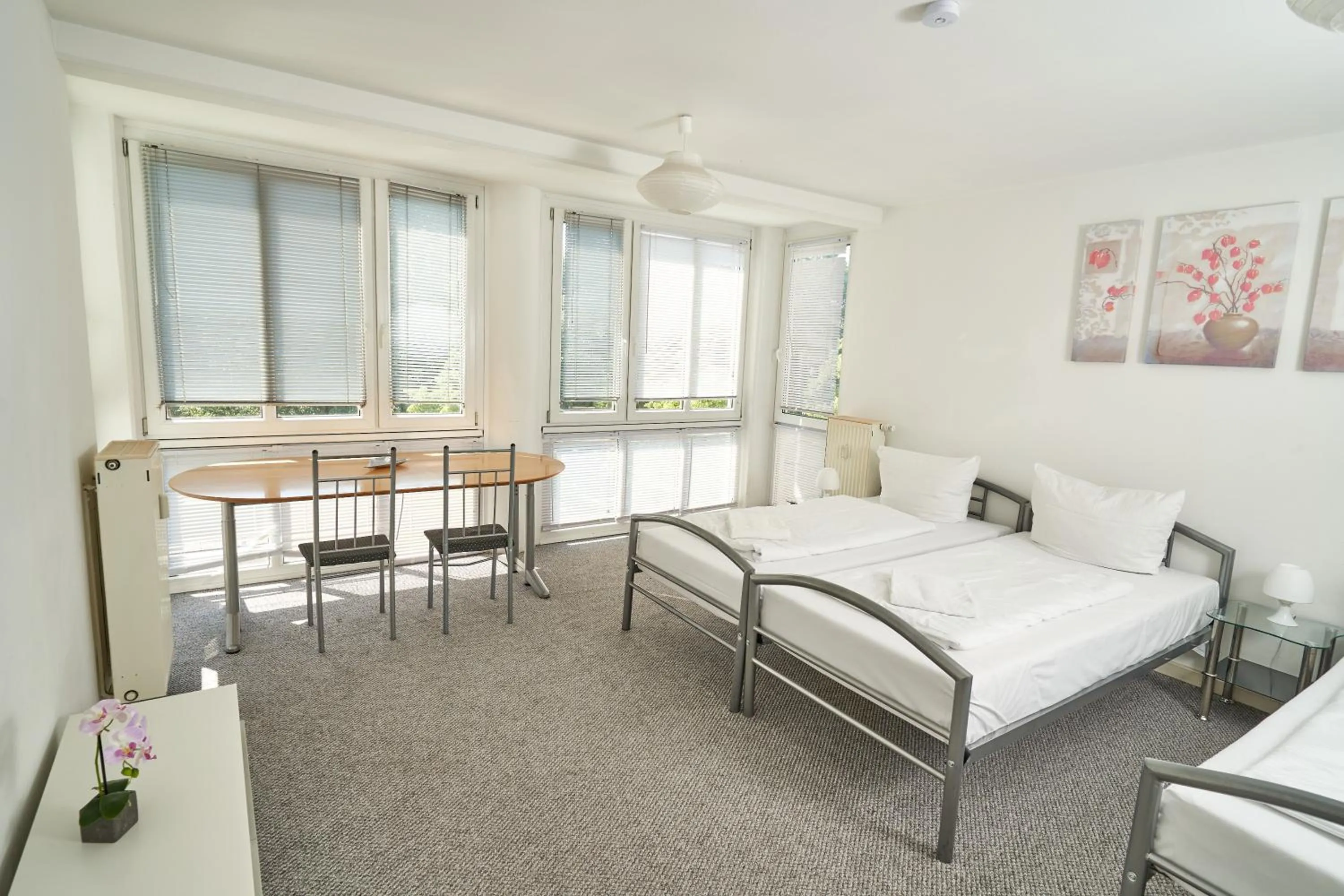 Bedroom, Bed in BNB Potsdamer Platz - Rooms & Apartments